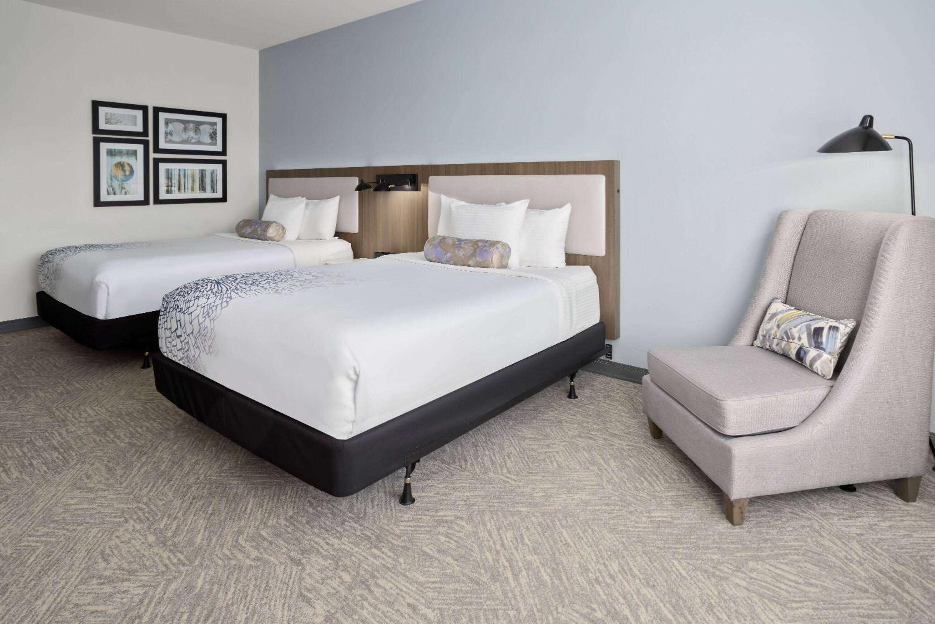Queen Room with Two Queen Beds and Tub with Grab Bars - Mobility and Hearing Impaired Access/Non-Smoking - Photo 1