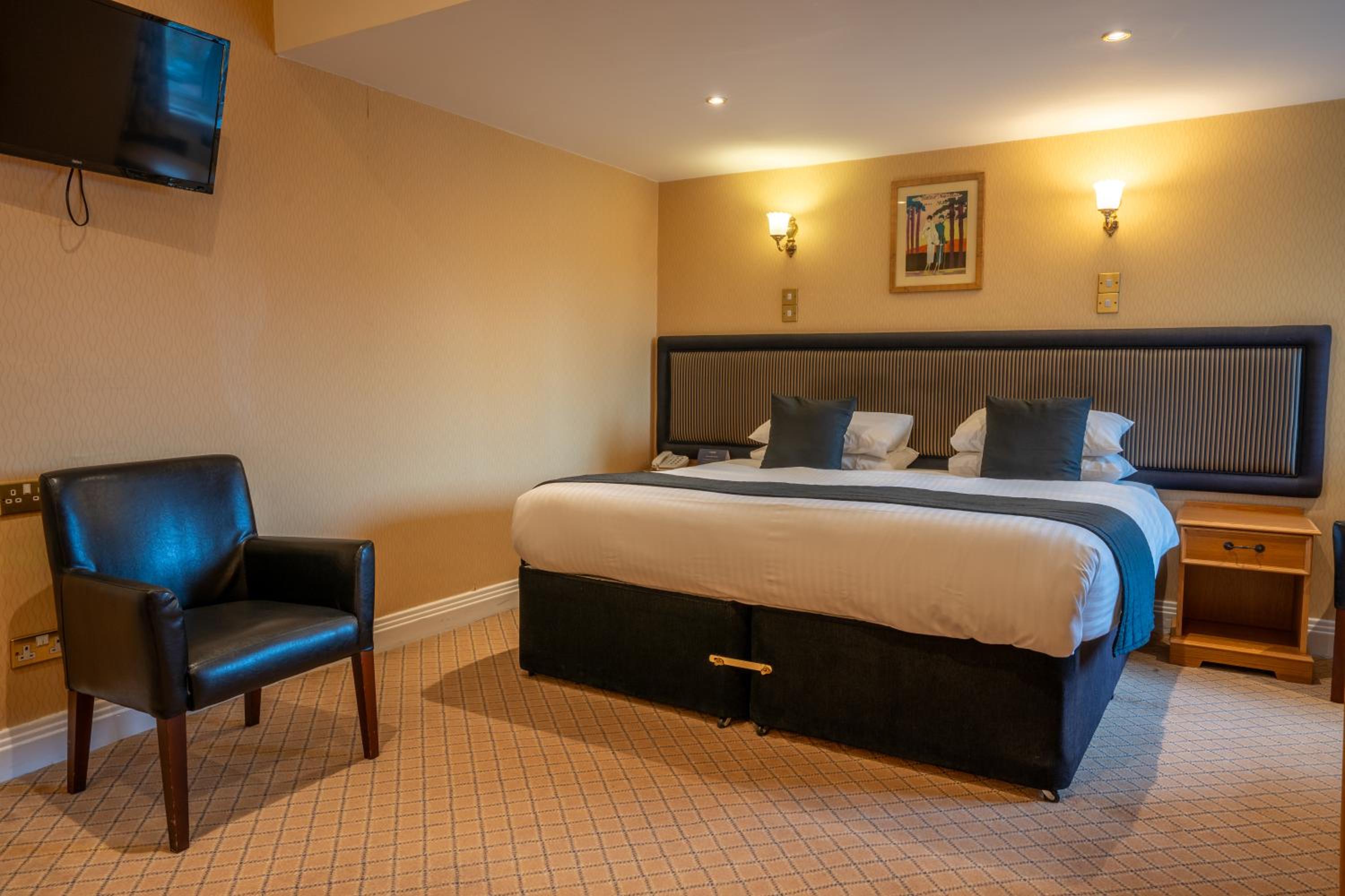 Classic Double or Twin Room - Photo 4