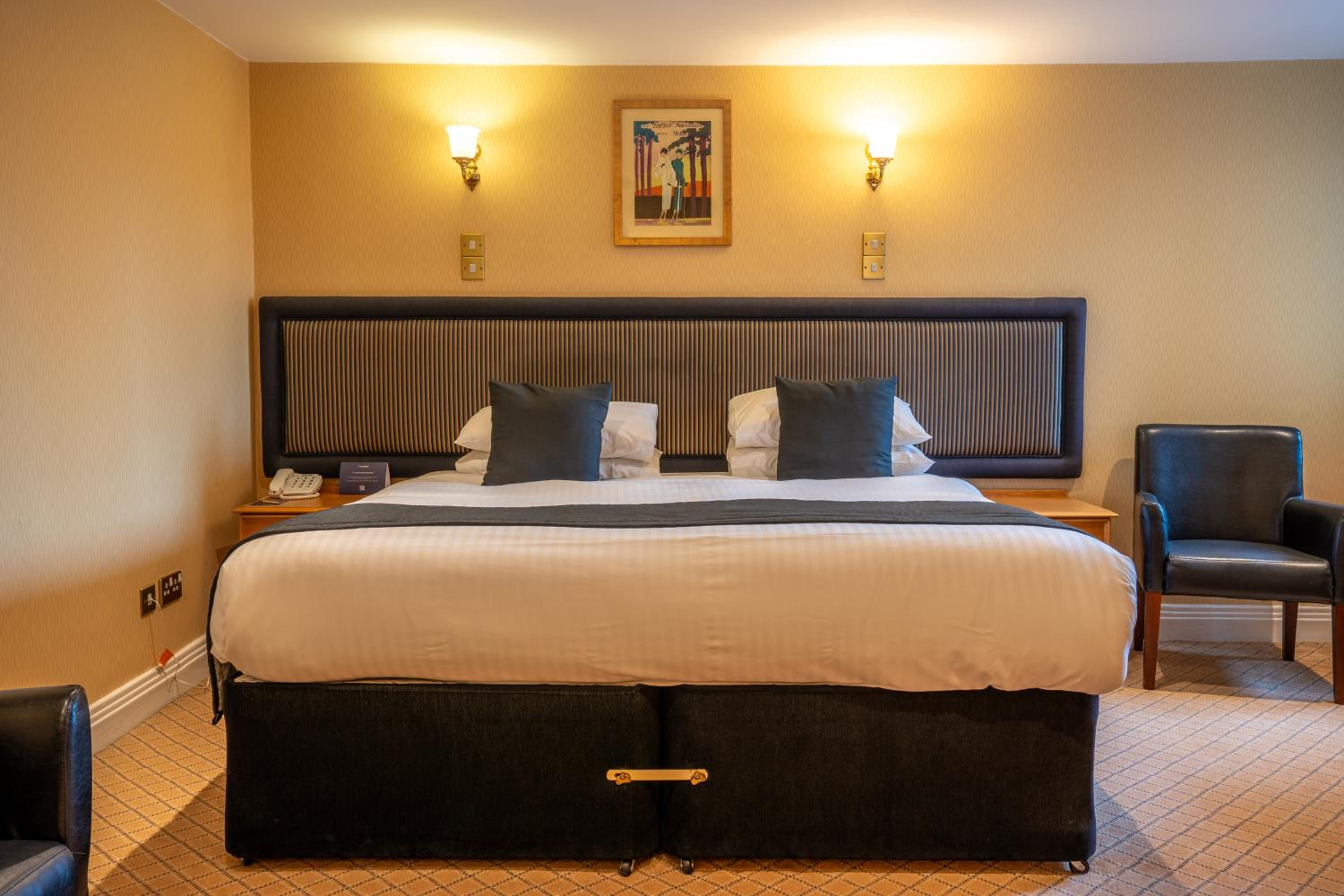 Classic Double or Twin Room - Photo 6
