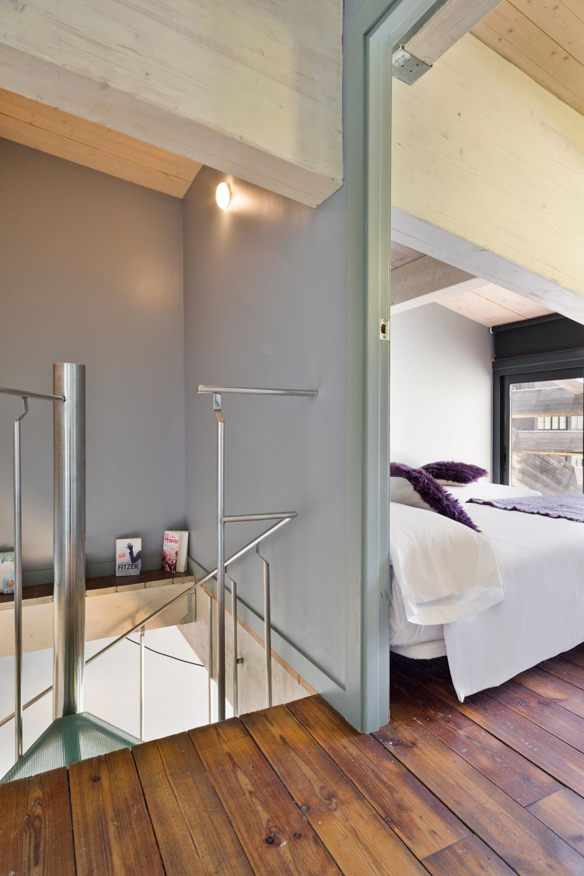 Apartment with Terrace photo 2