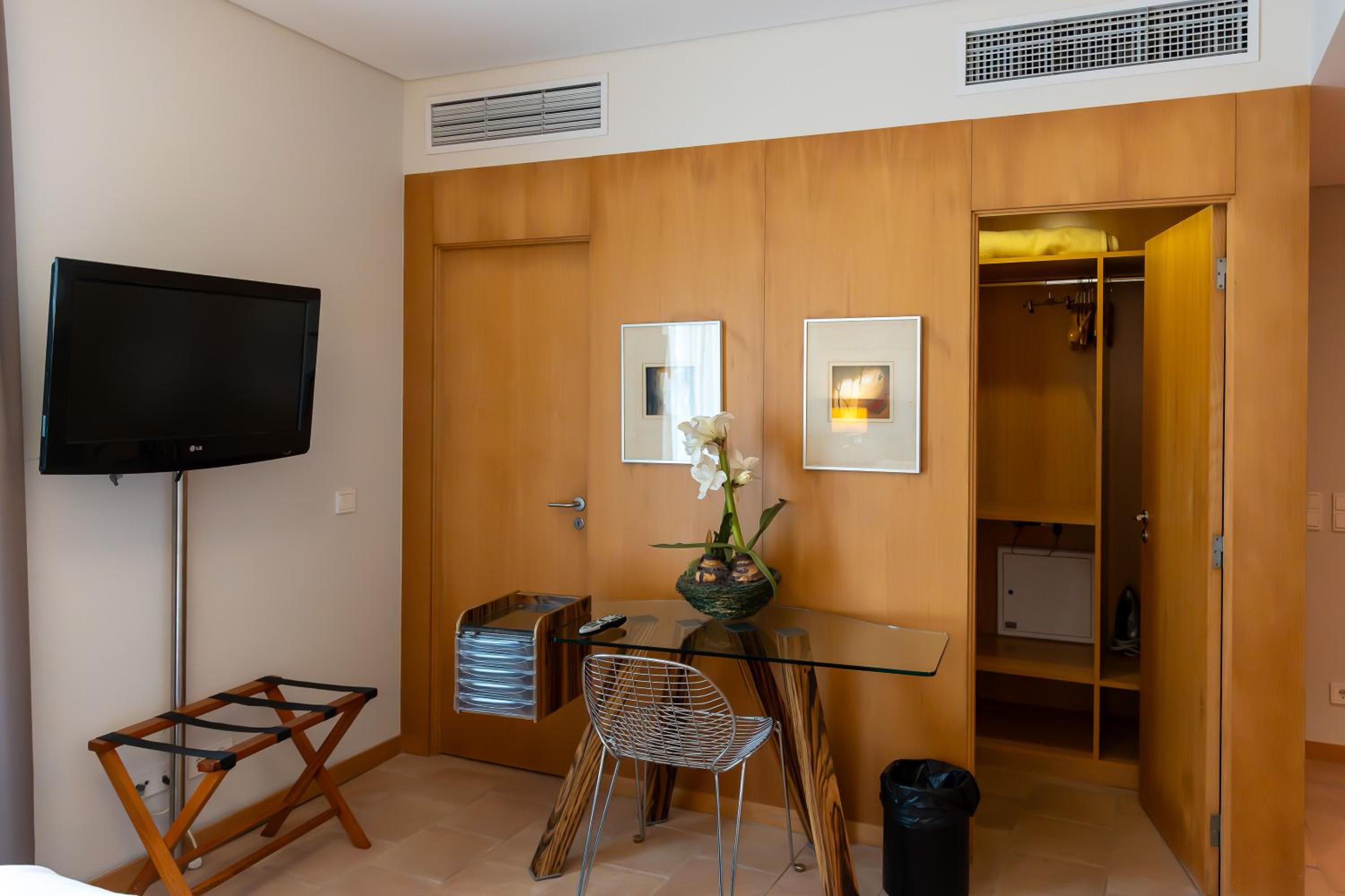 Deluxe Two-Bedroom Villa - Photo 2
