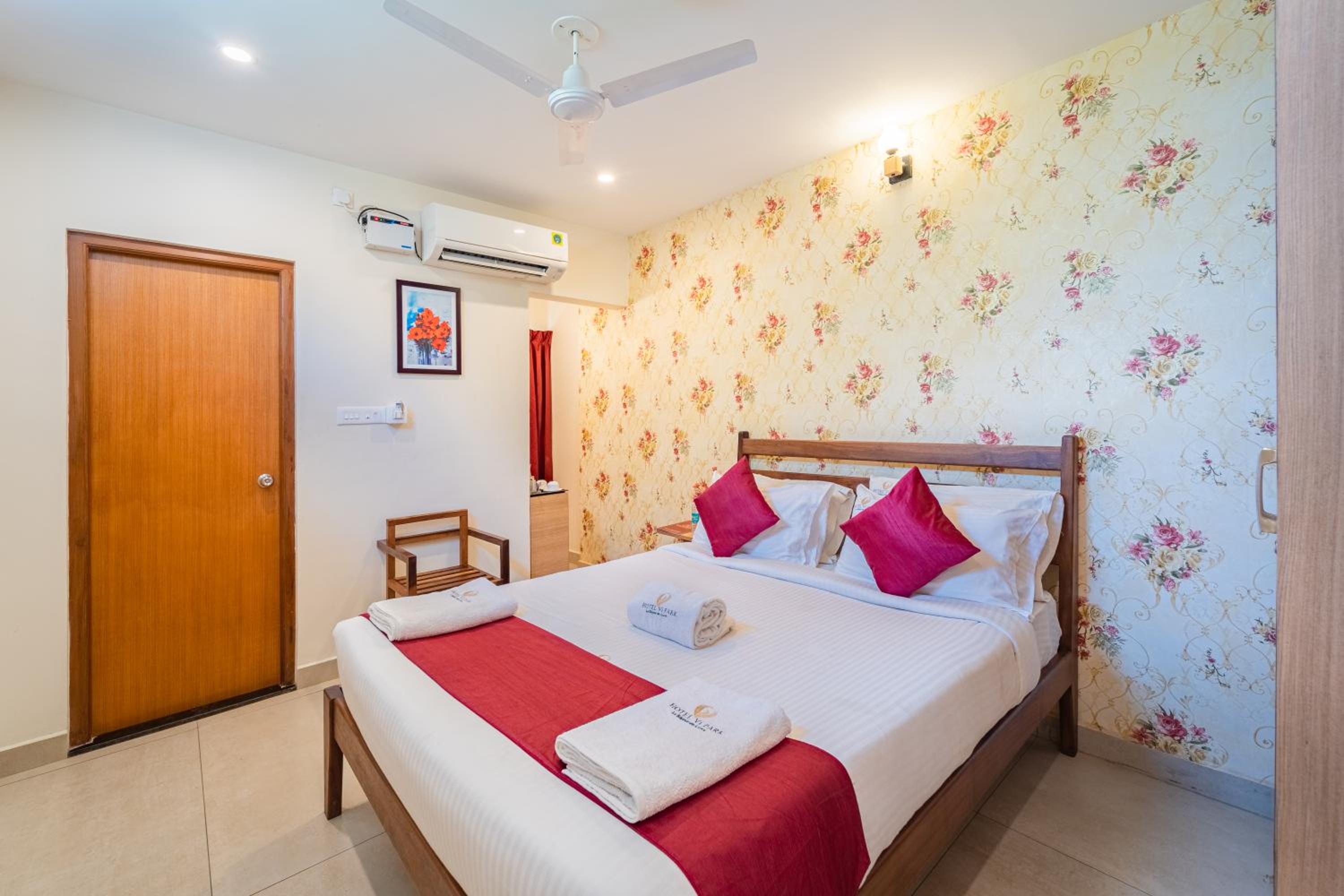 Economy Double Room - Photo 1
