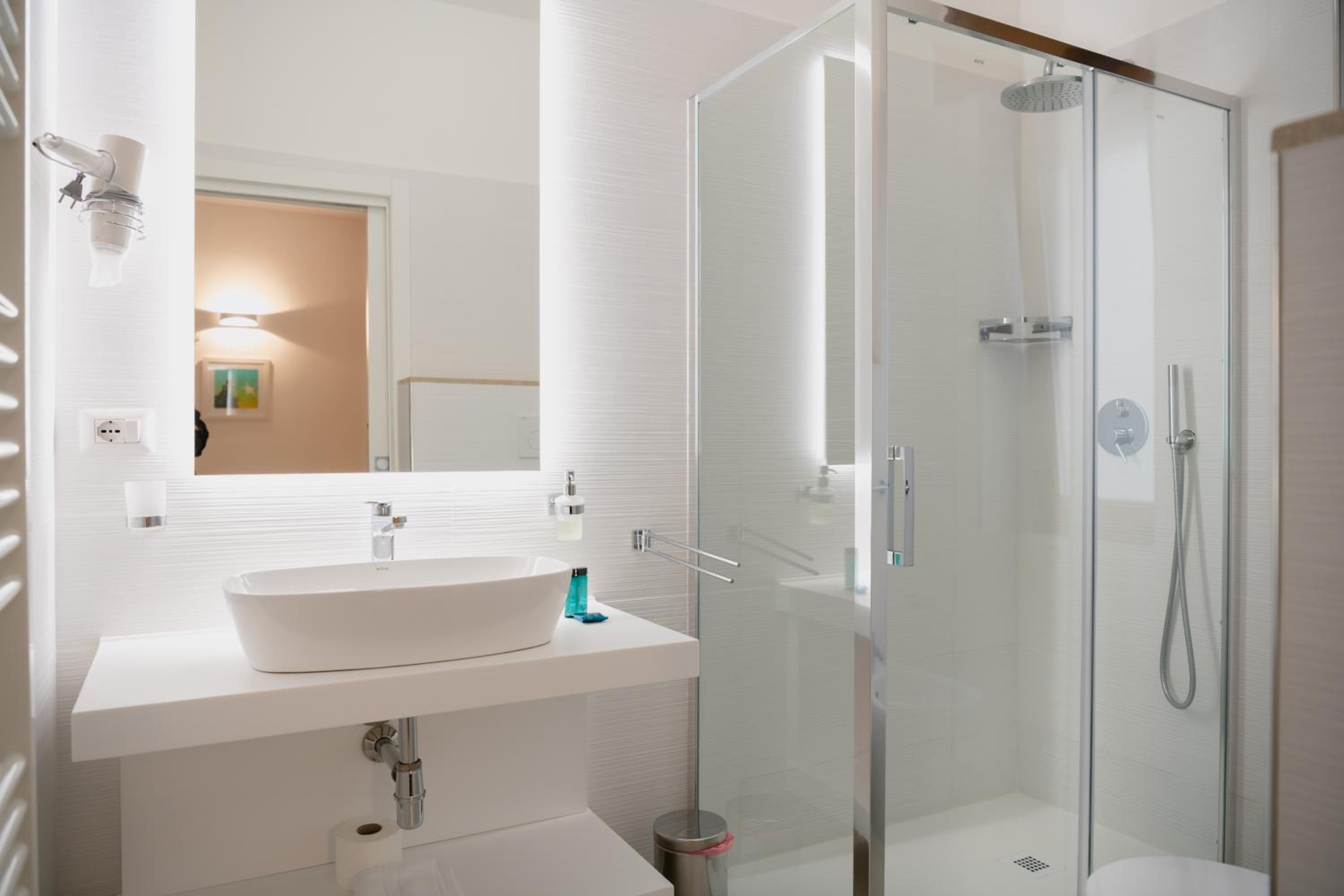 Double Room - Photo 2