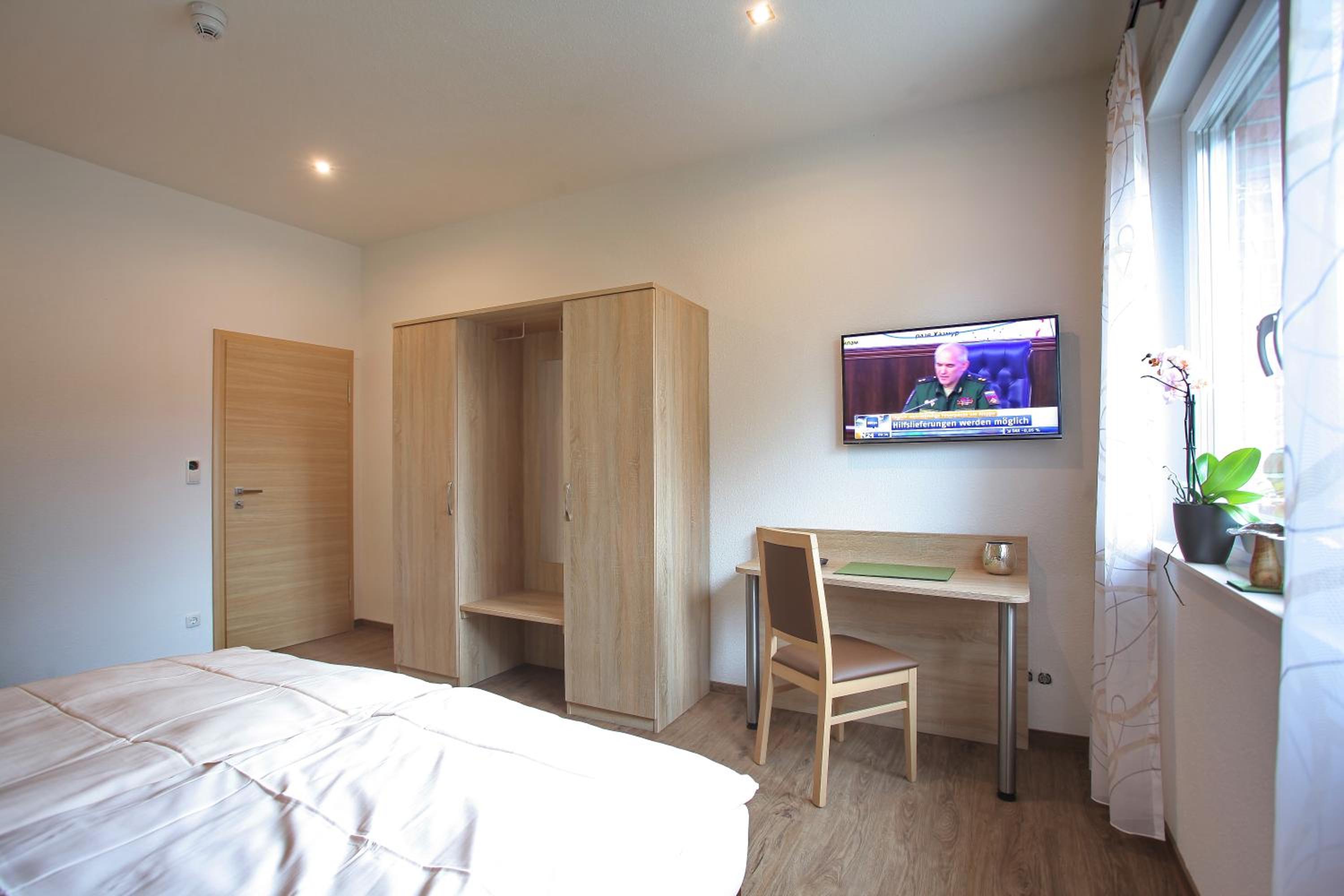 Double Room with Private Bathroom photo 2