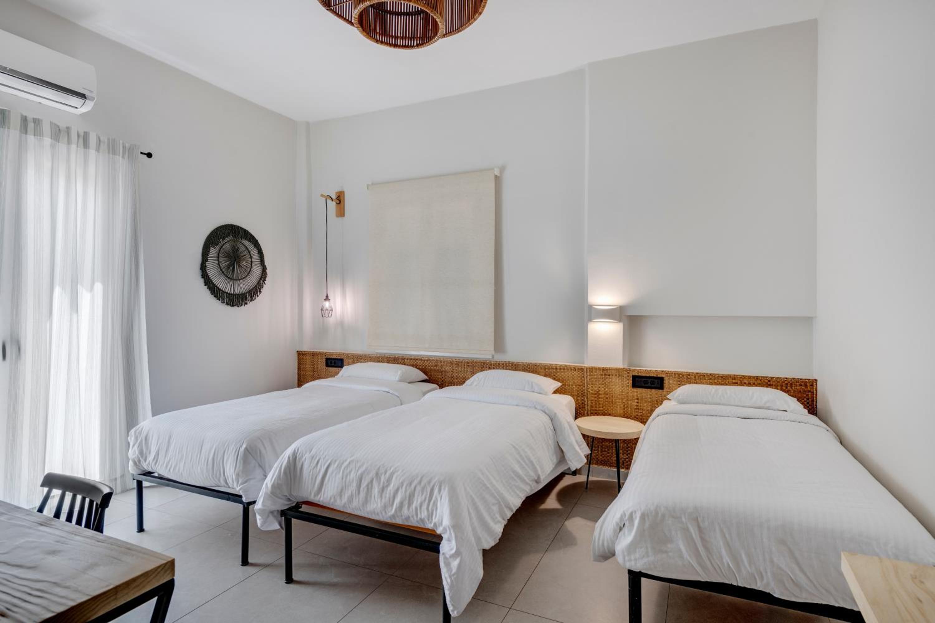 Superior Twin Room - Photo 1