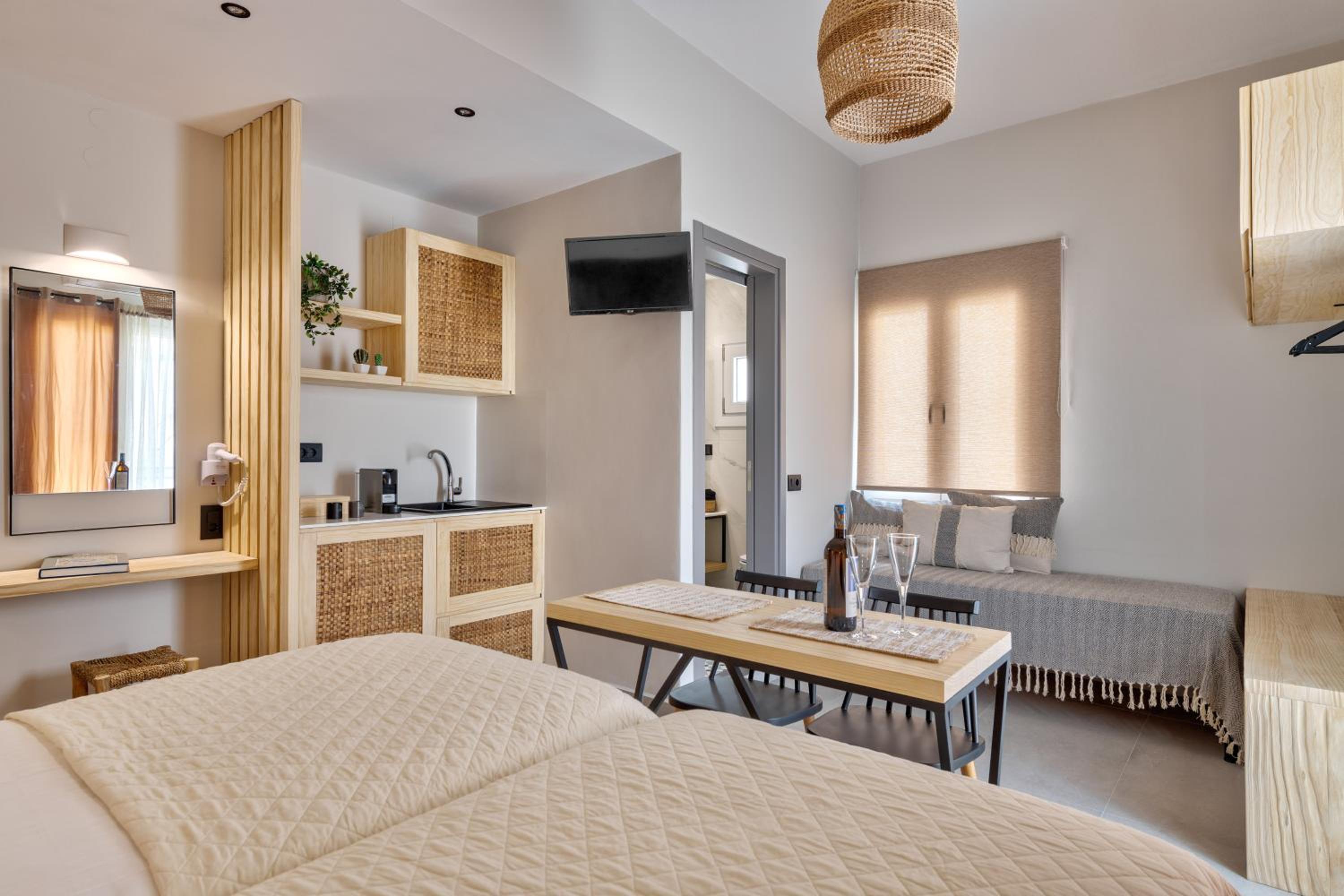 Standard Twin Room - Photo 6