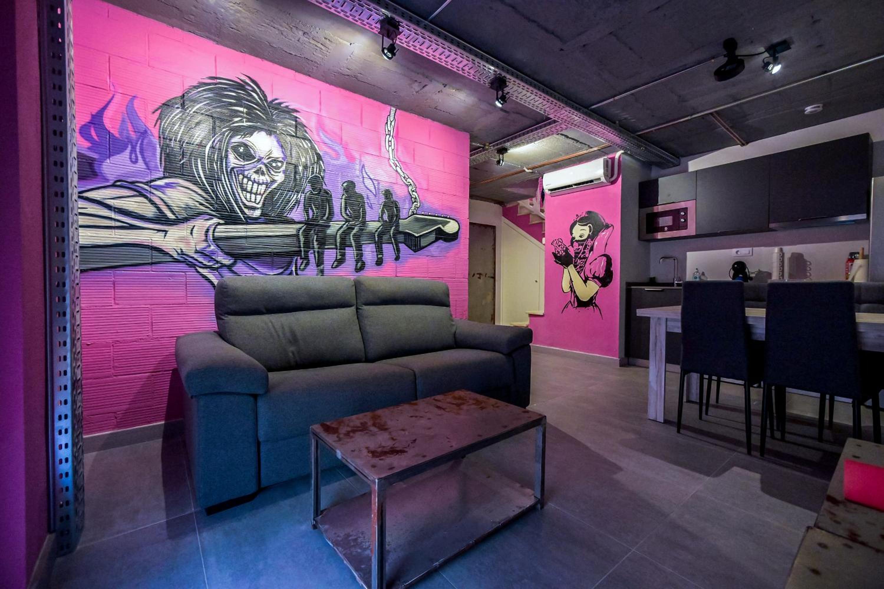 Apartment photo 2
