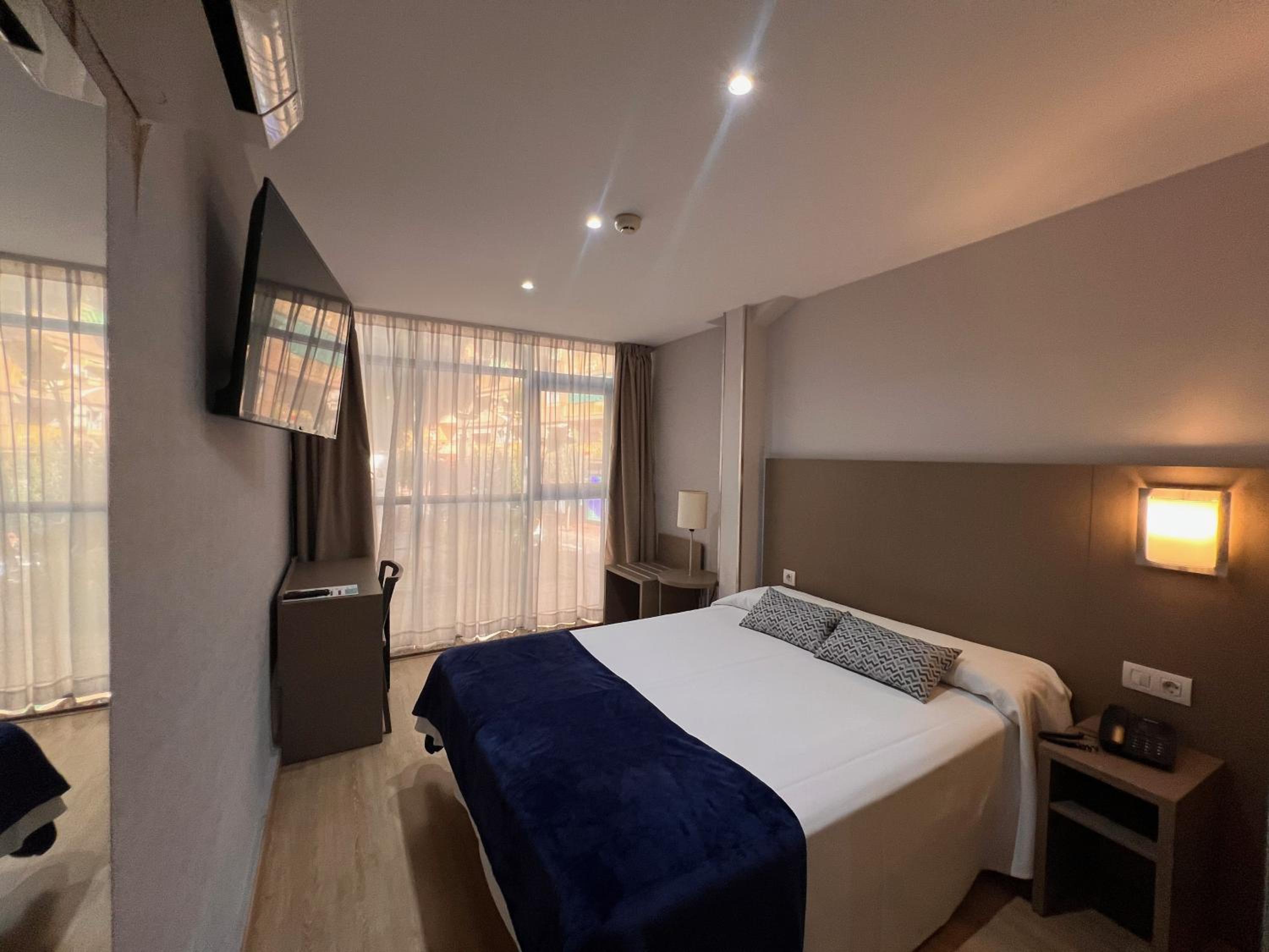 Habitación Doble con Vista a la Ciudad