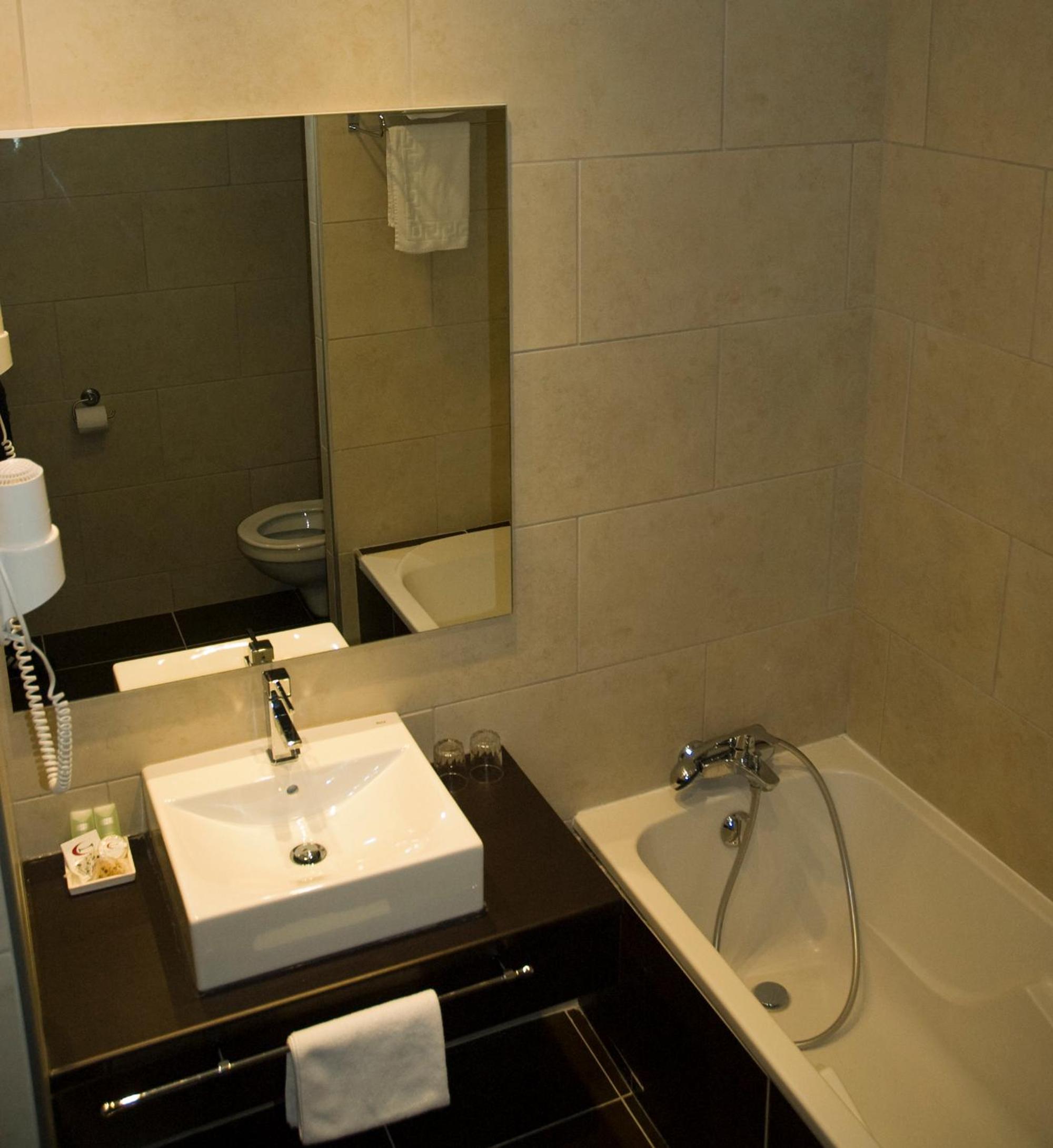 Classic Double Room with Bath photo 2