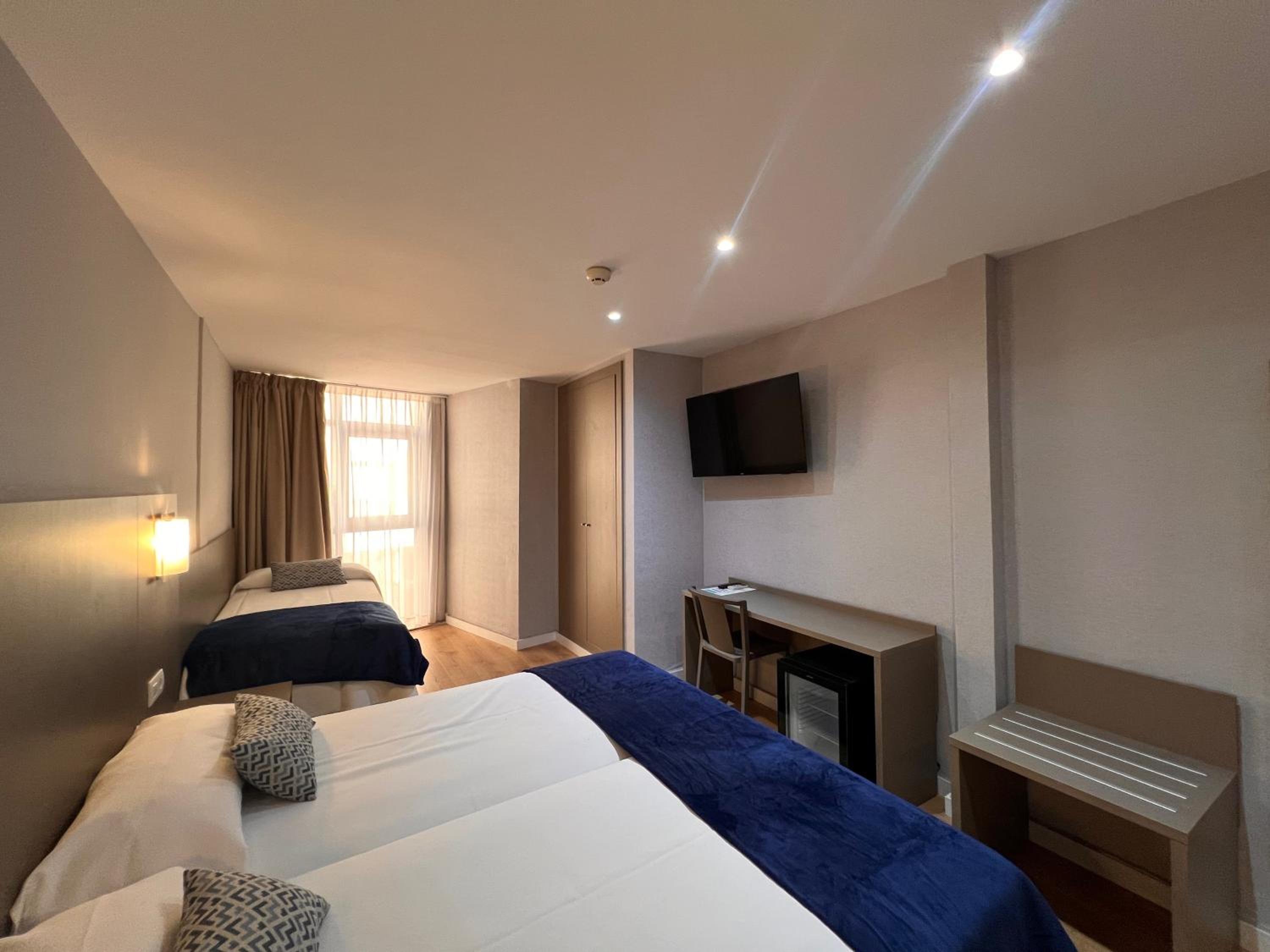 Standard Quadruple Room photo 2