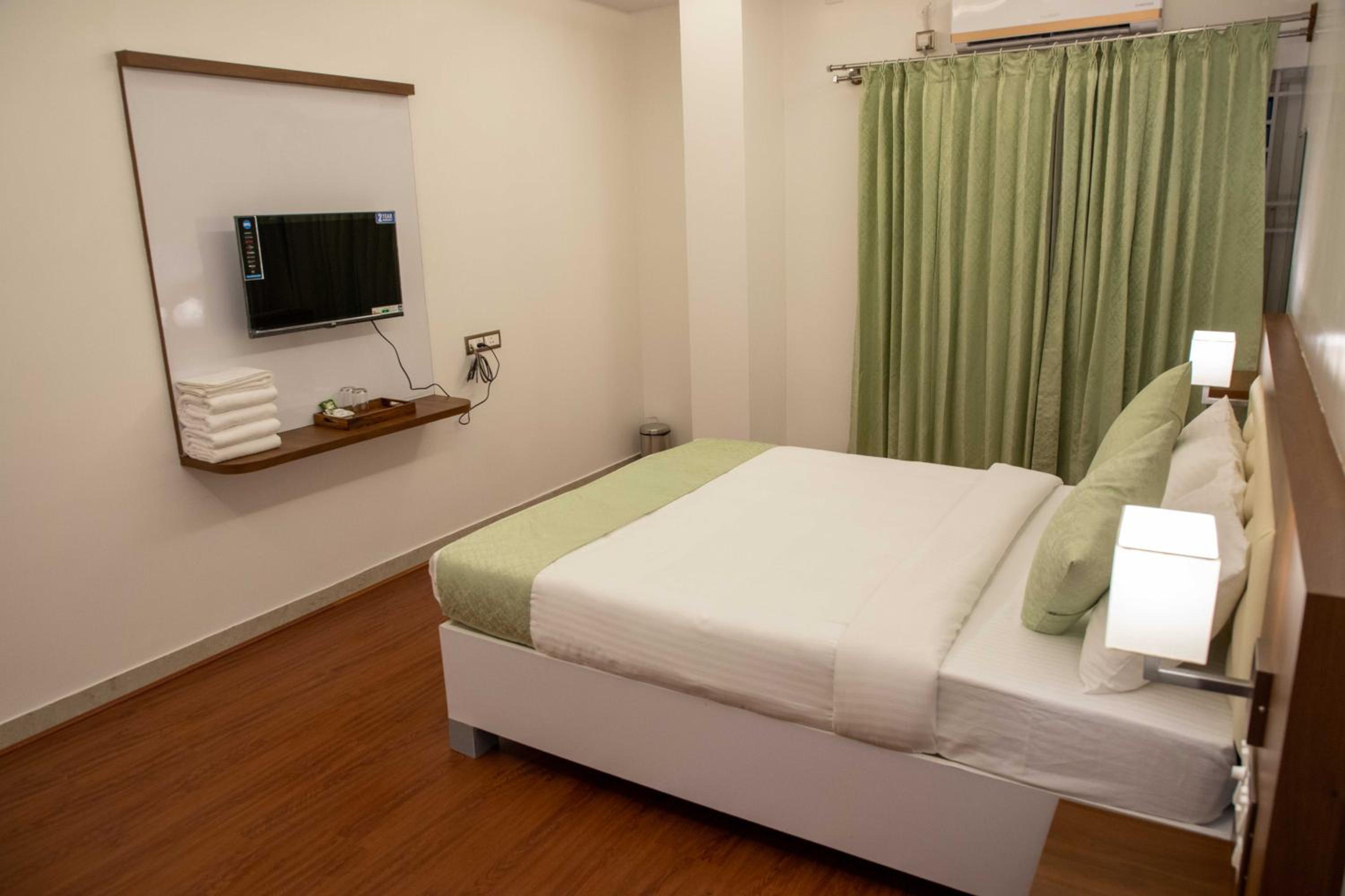 Deluxe Room - Photo 4