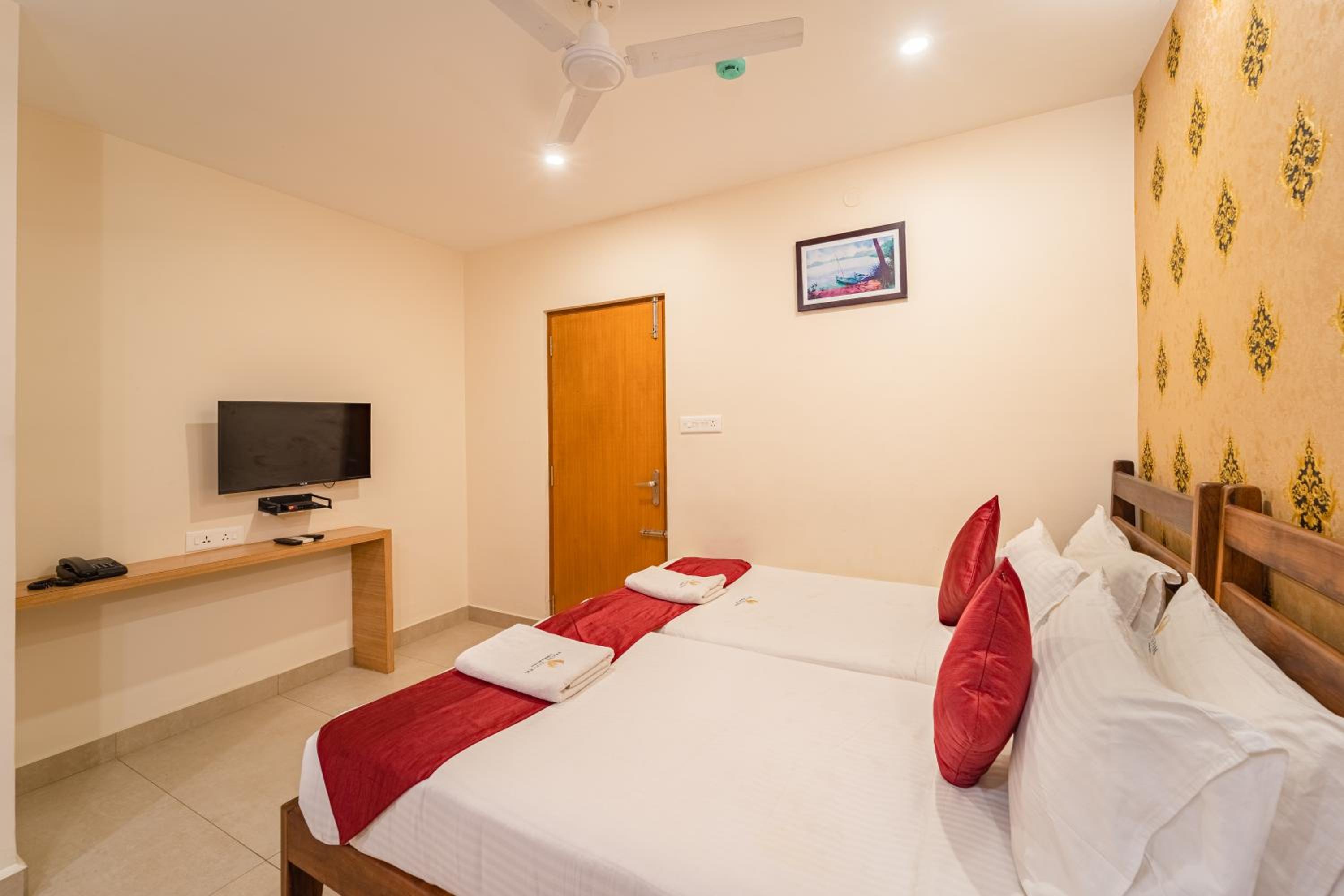 Deluxe Twin Room - Photo 7