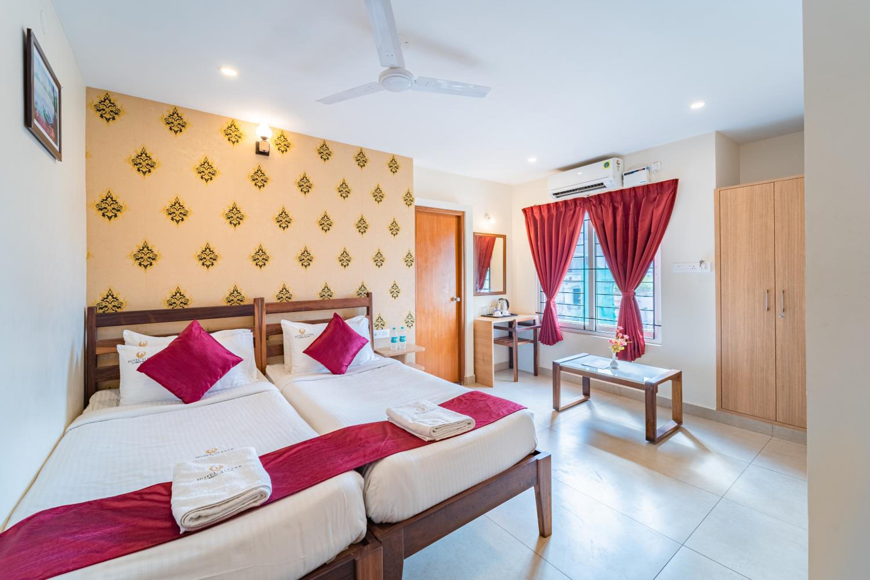 Deluxe Twin Room - Photo 9