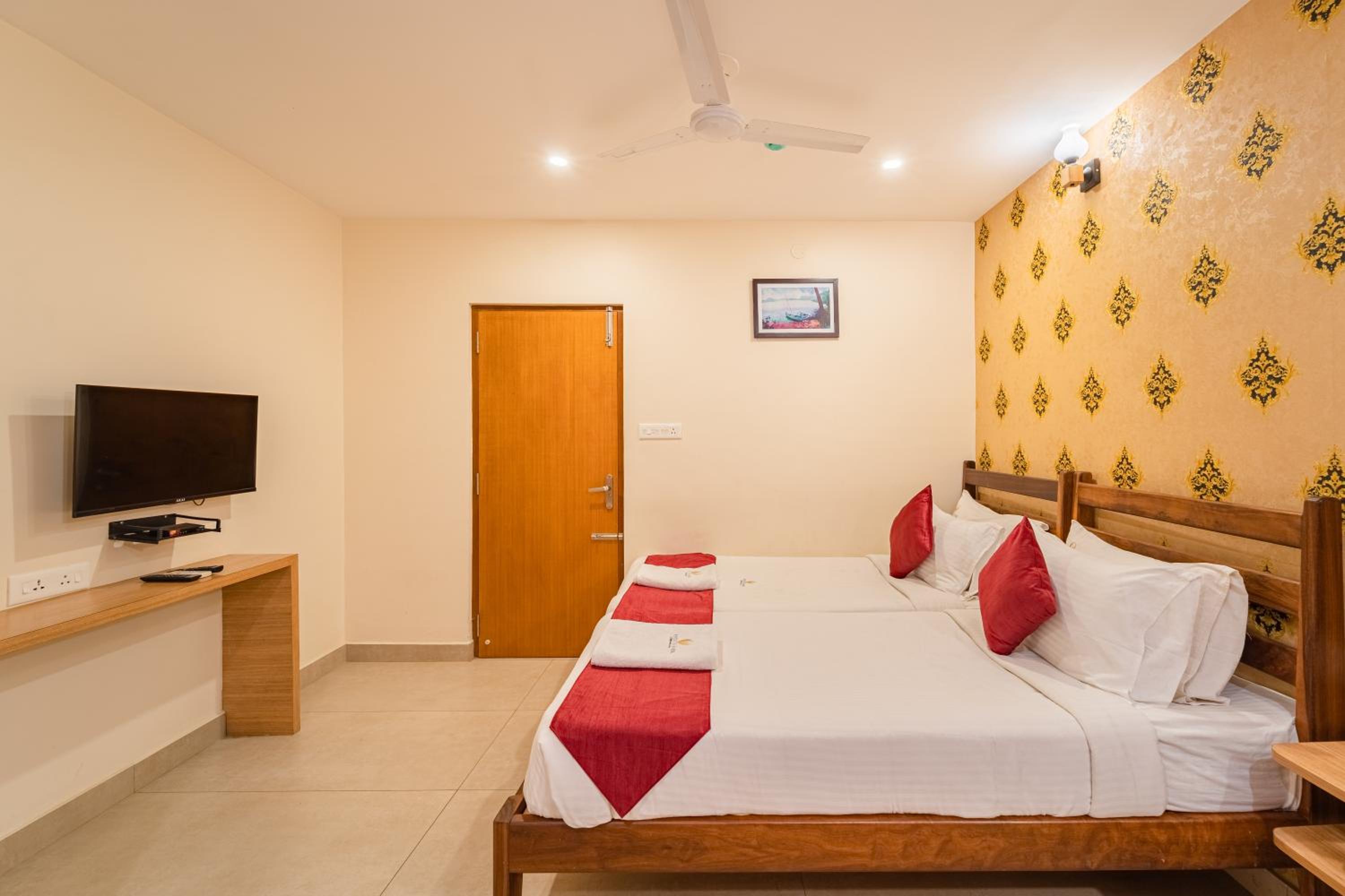 Deluxe Twin Room - Photo 6
