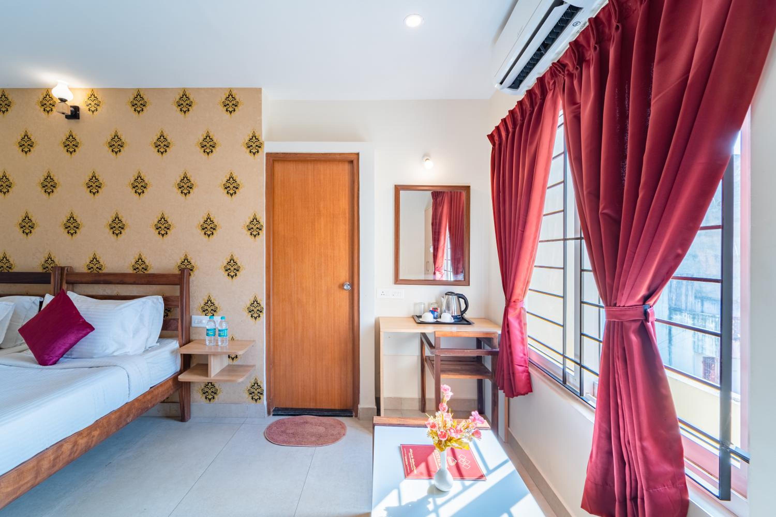 Deluxe Twin Room - Photo 2