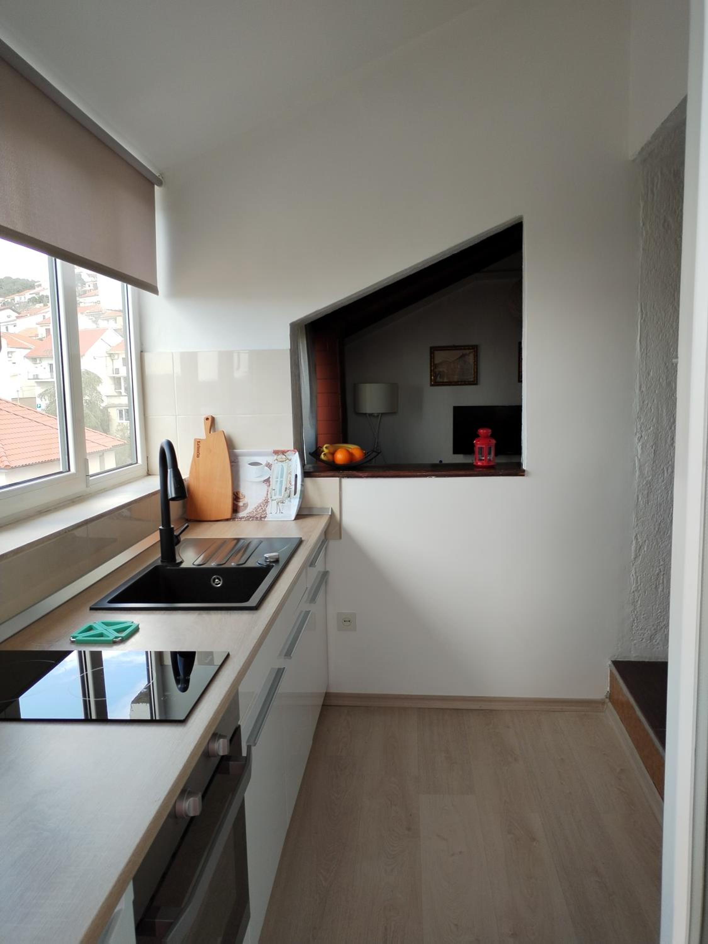 Apartment with Sea View - Photo 35