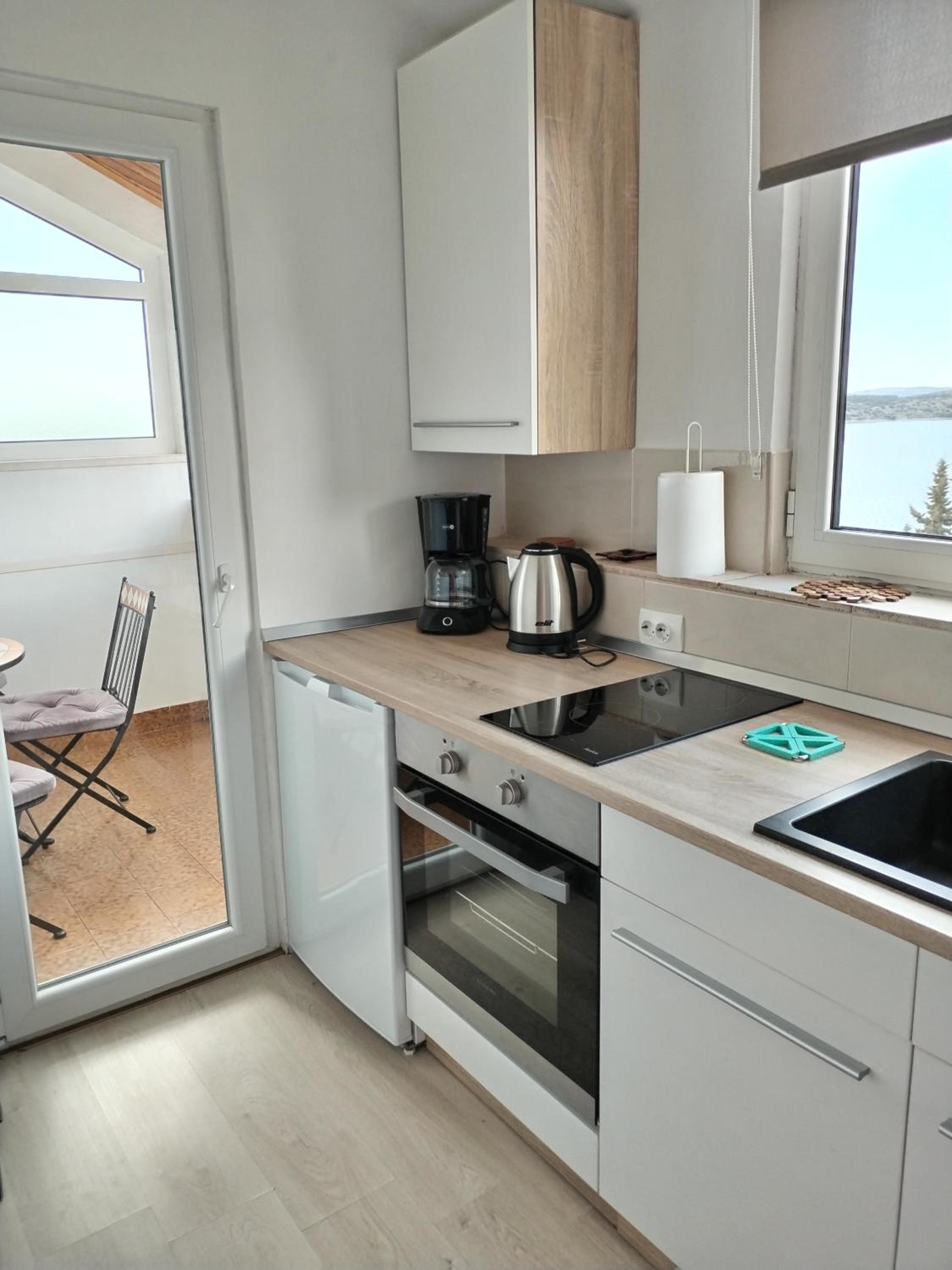 Apartment with Sea View - Photo 29