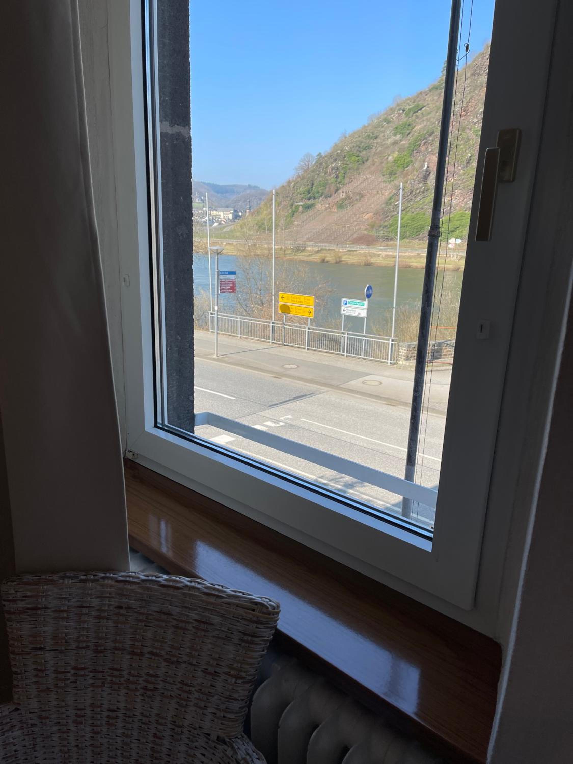 Deluxe Double Room with River View  photo 2