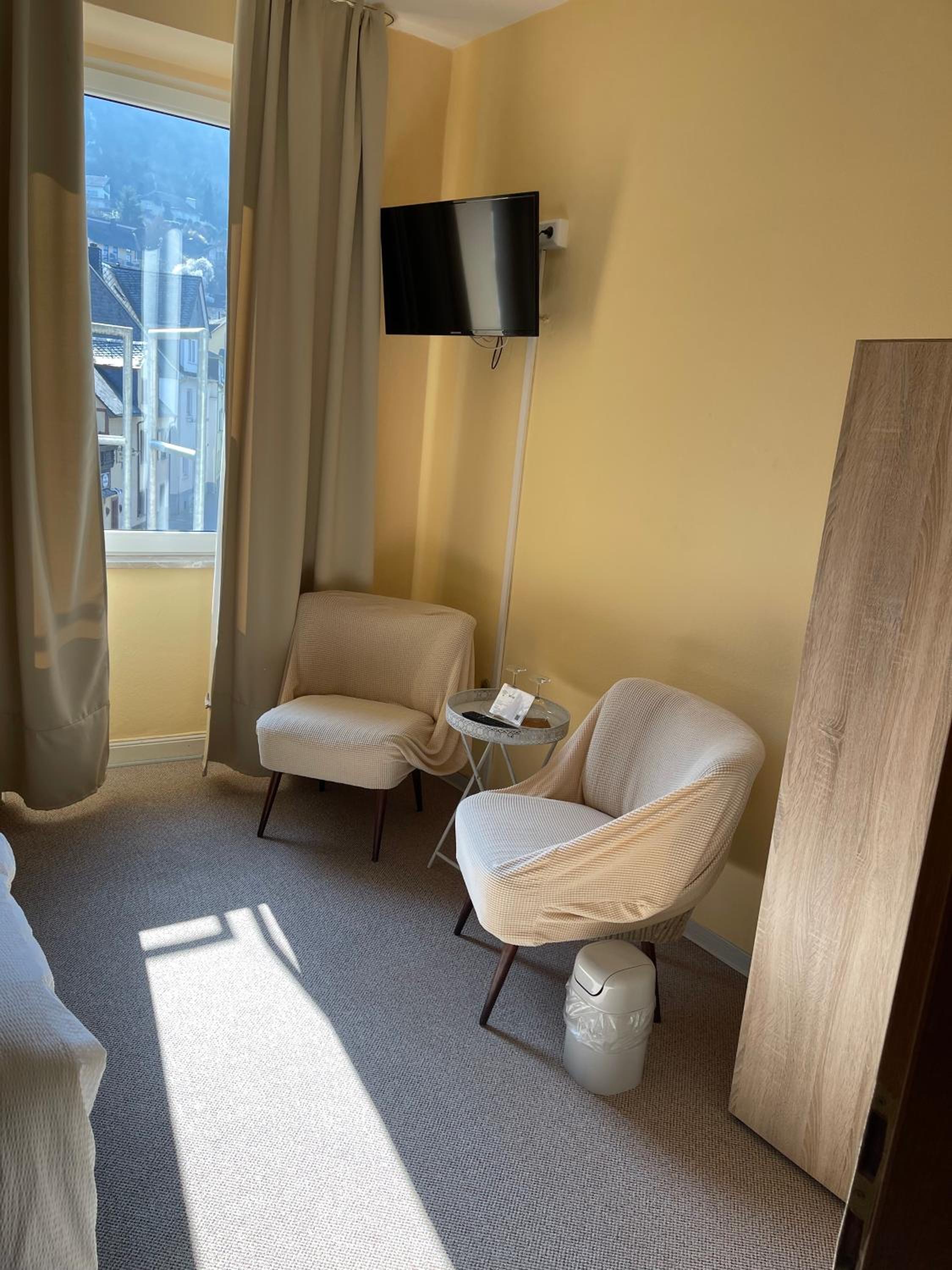 Budget Double Room photo 2