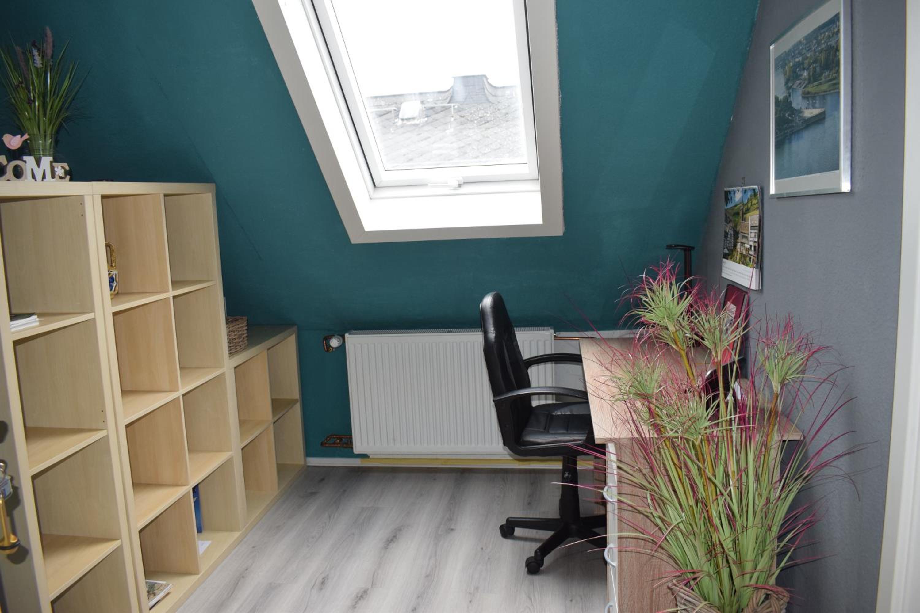 Apartment with Balcony photo 2