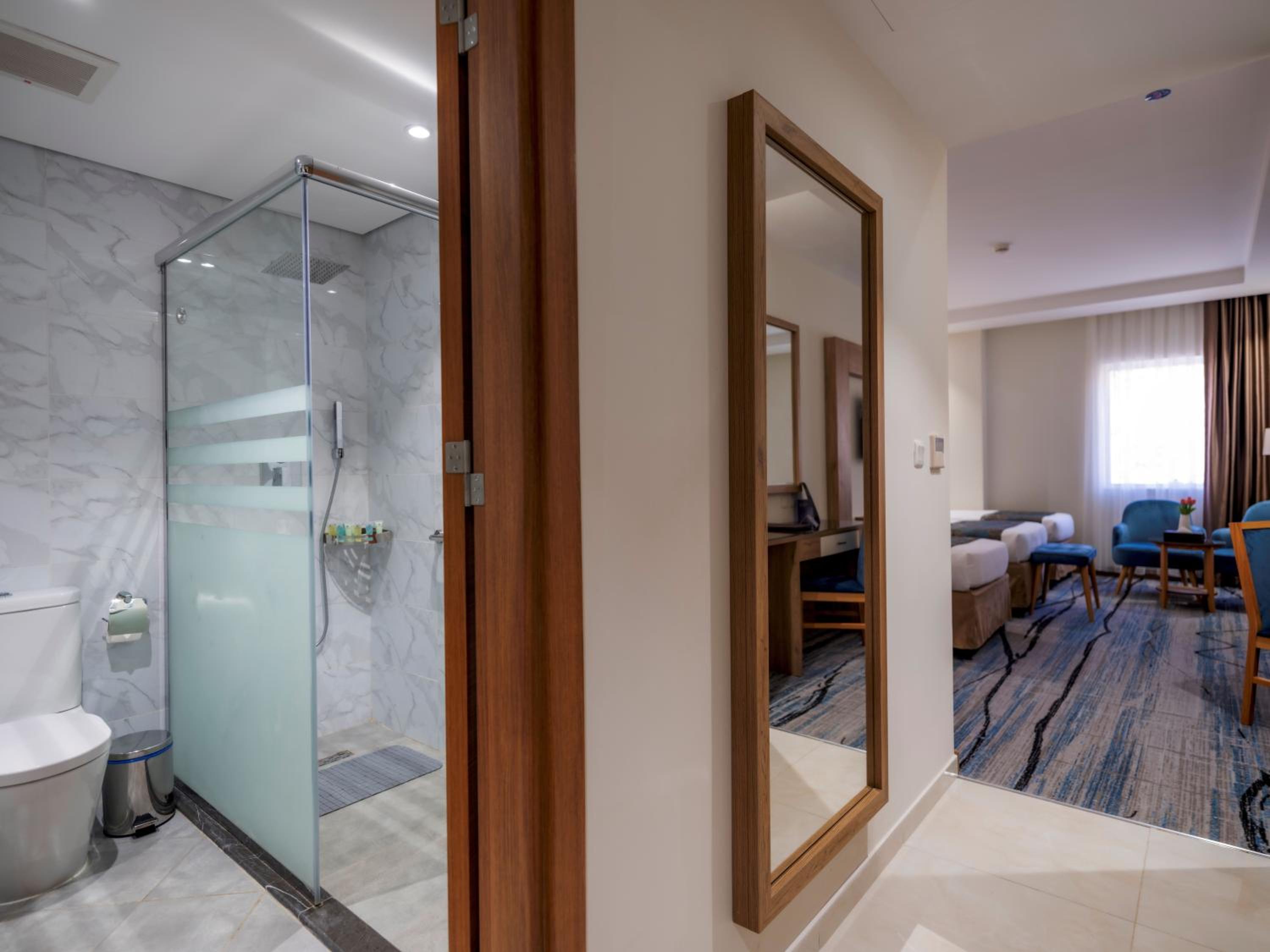 Deluxe Triple Room - Photo 6