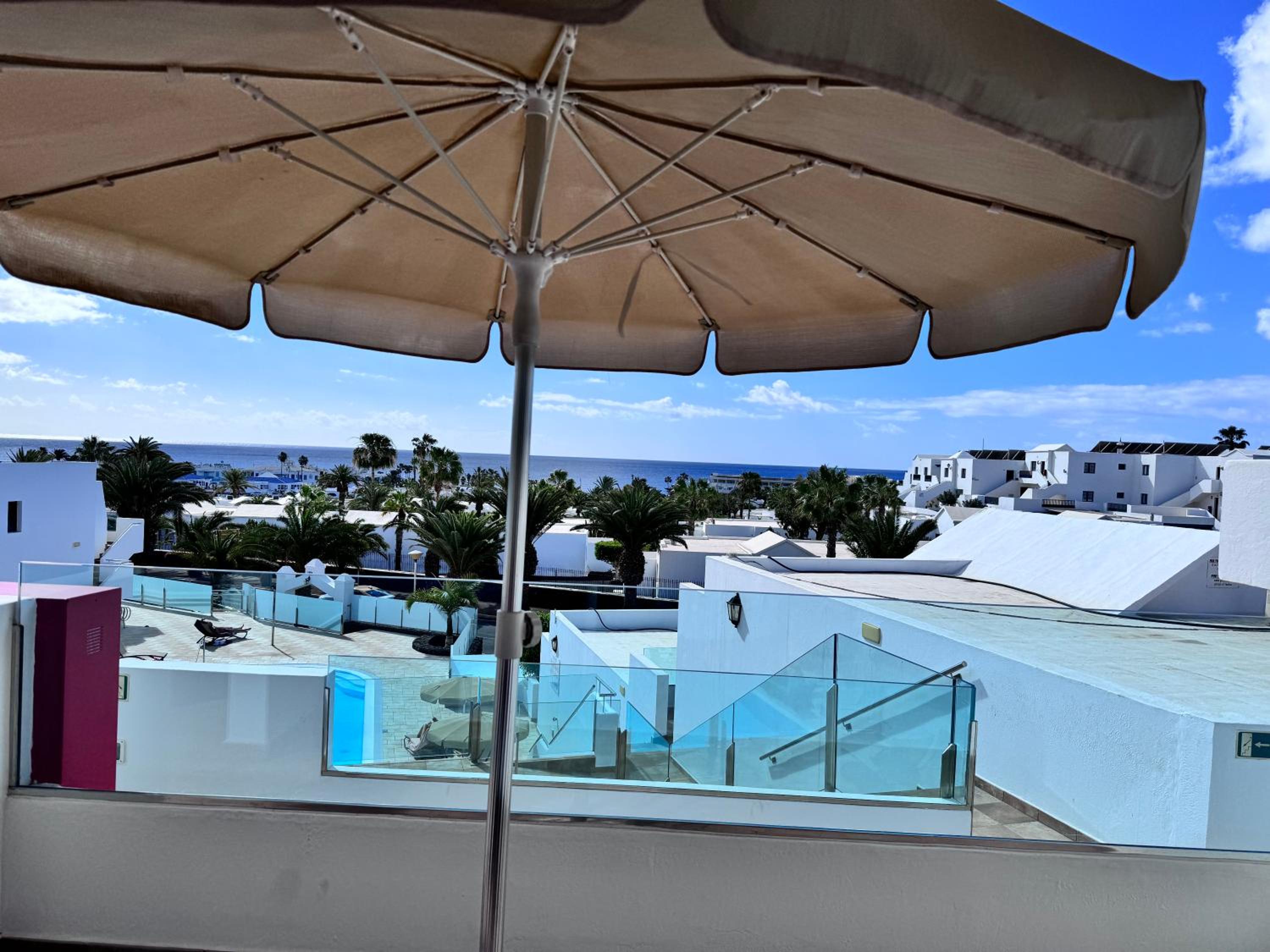 One-Bedroom Apartment with Sea View