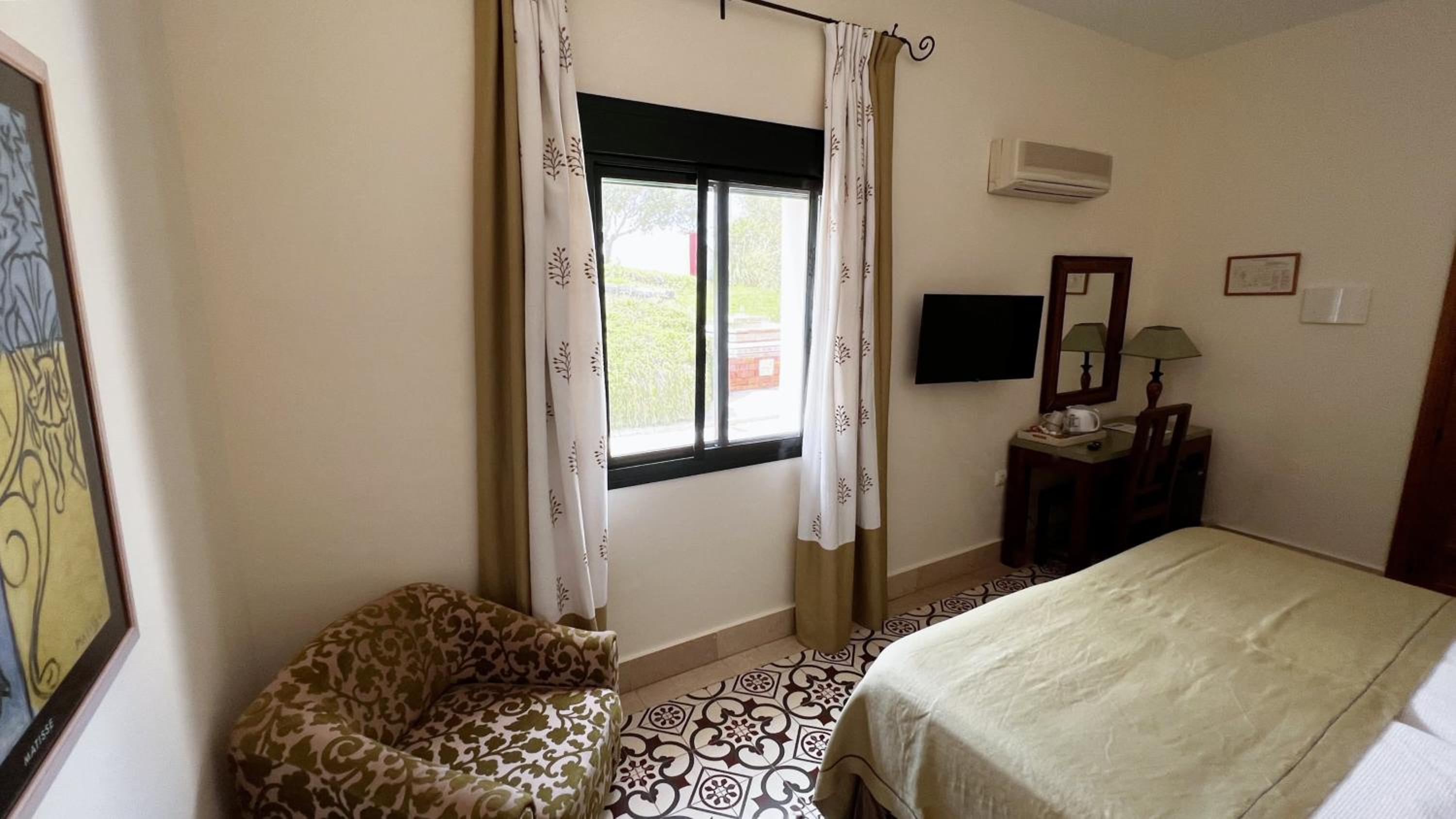 Economy Double or Twin Room - Photo 3