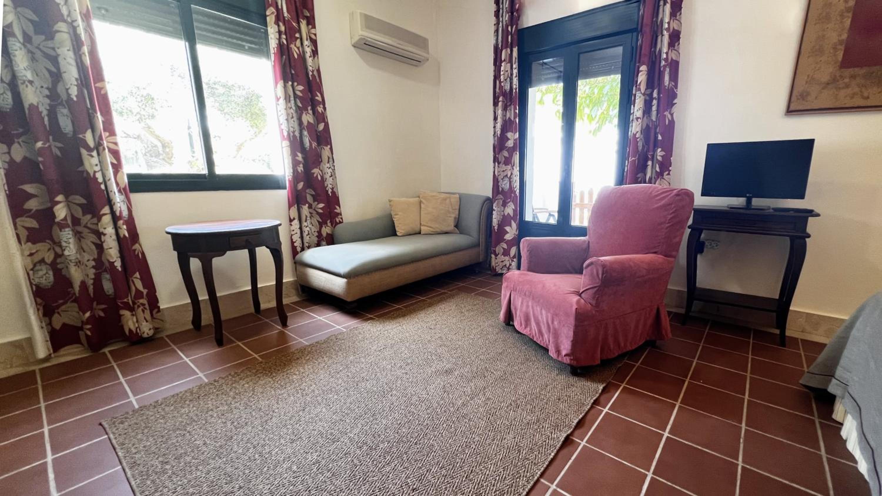 Junior Suite - Photo 12