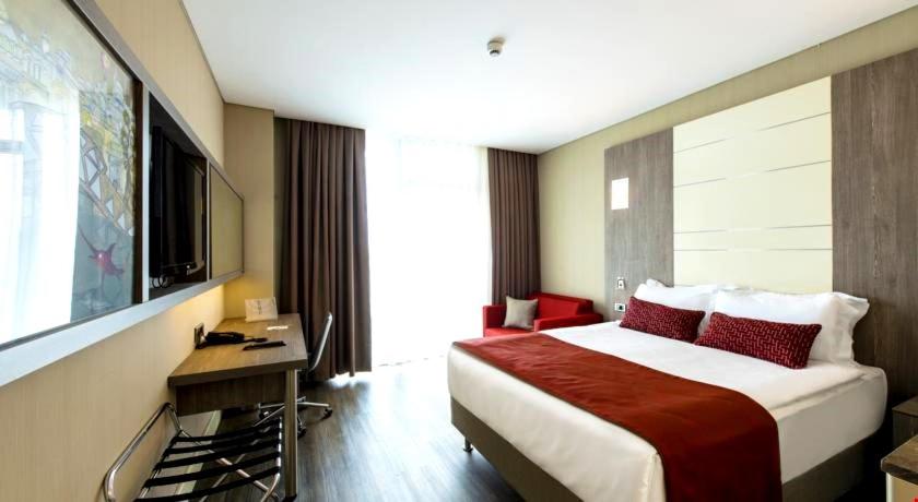 Standard Twin Room photo 3