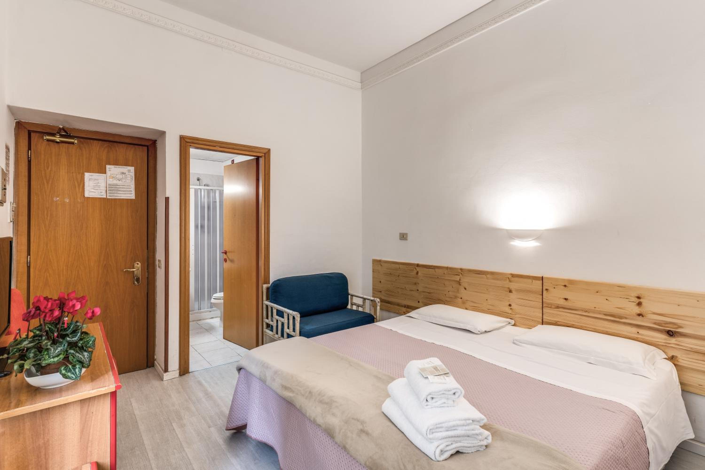 Double Room photo 2