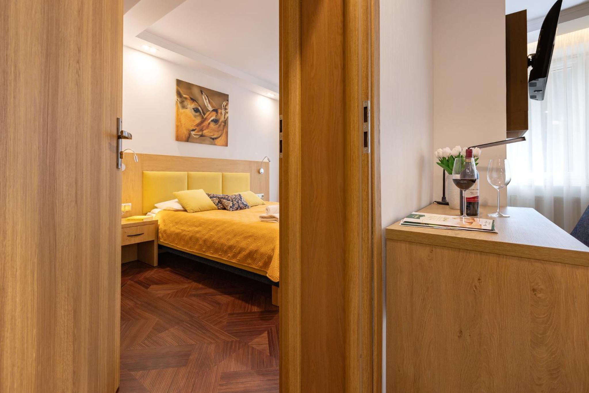 Apartment - Photo 1