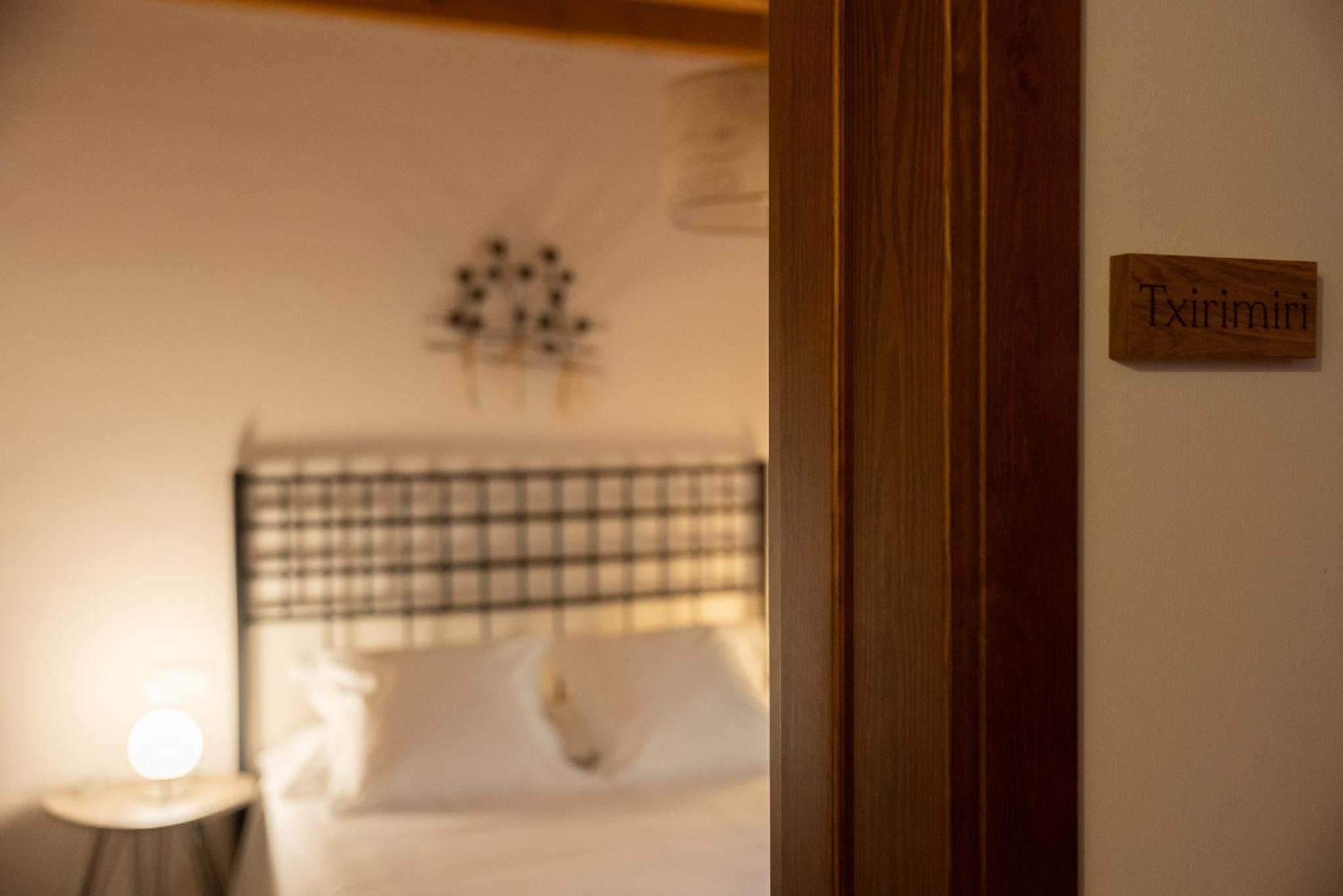 Double Room with Private Bathroom photo 2