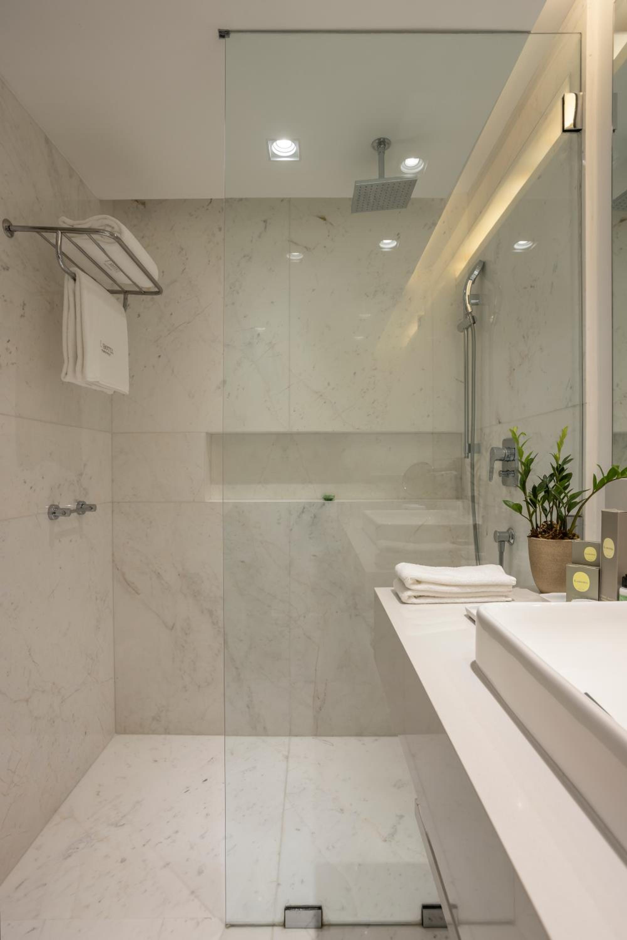 Junior Suite - Photo 6