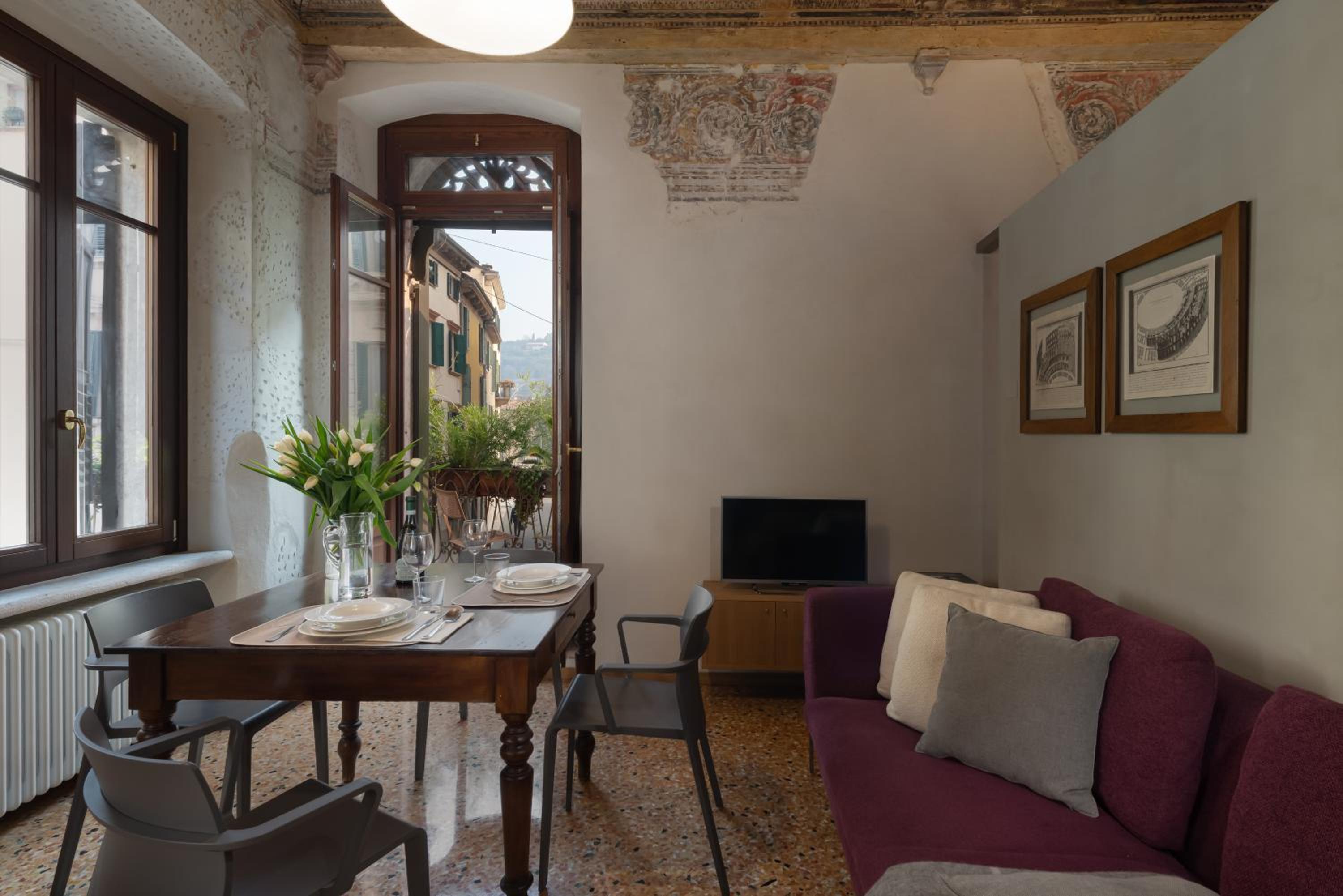 Superior Apartment with Balcony