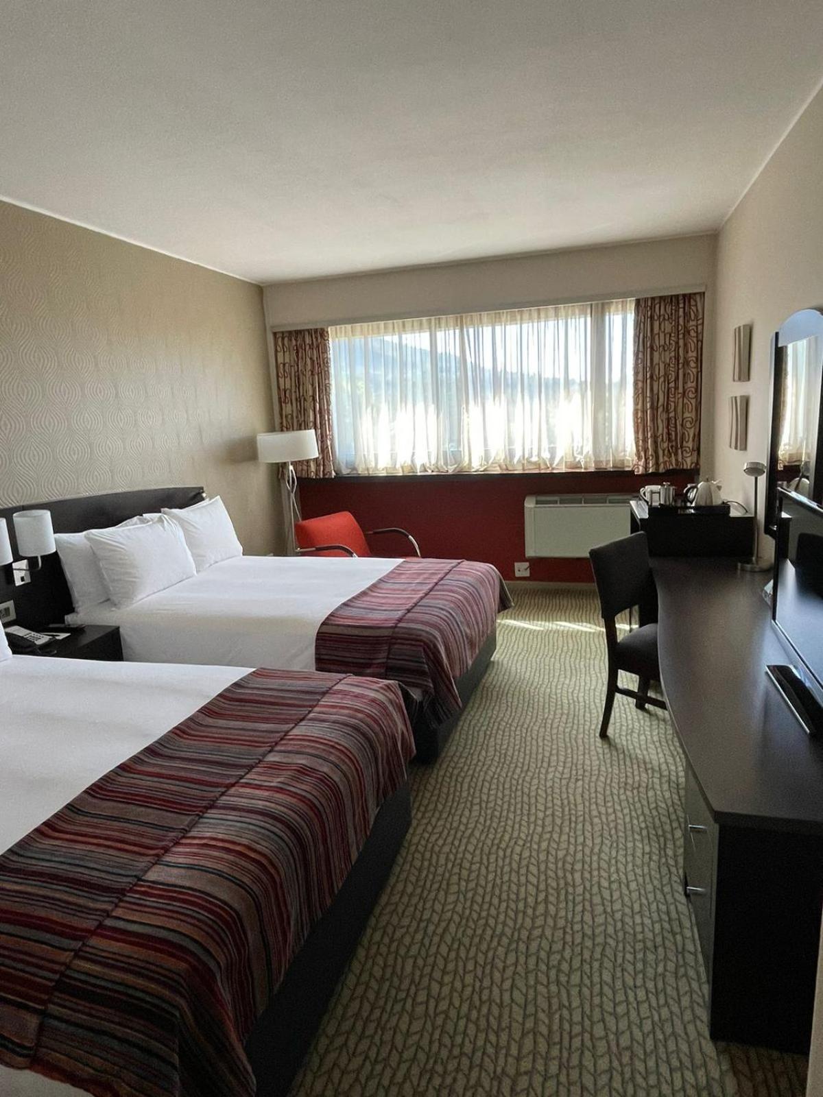Double Room with Two Double Beds - Smoking