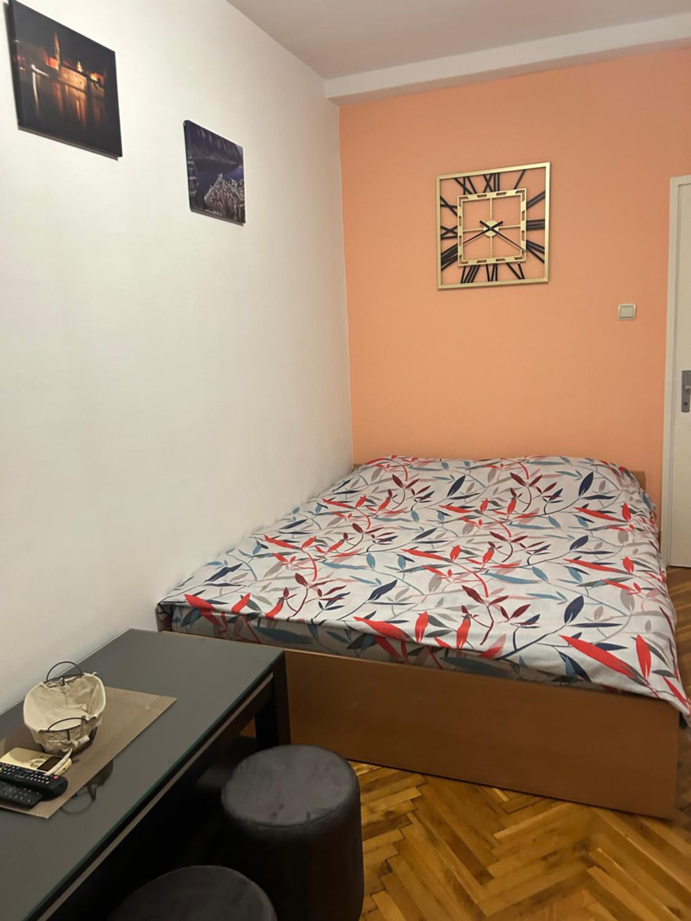 Double Room With Shared Bathroom