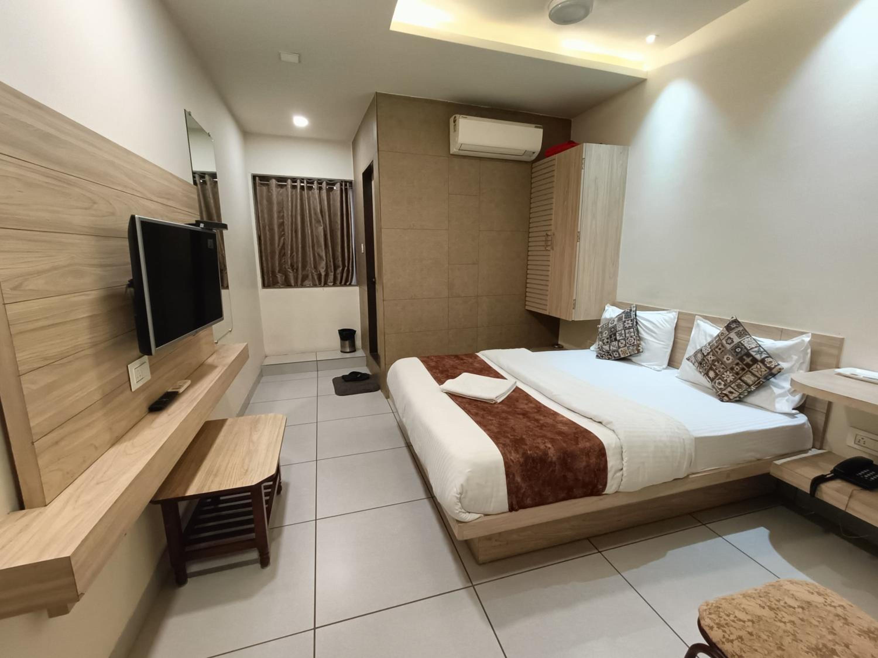 Standard Double Room - Photo 4