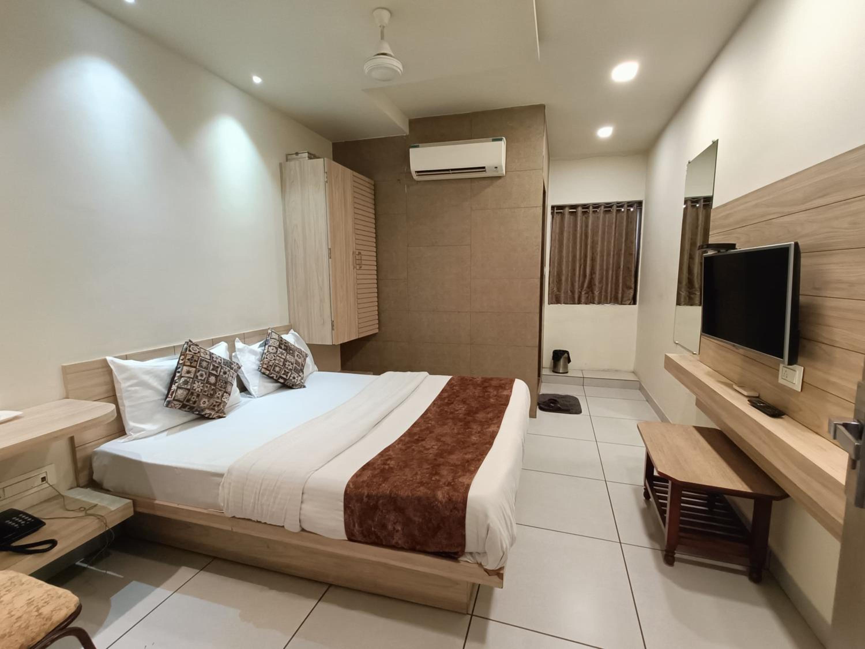 Standard Double Room - Photo 3