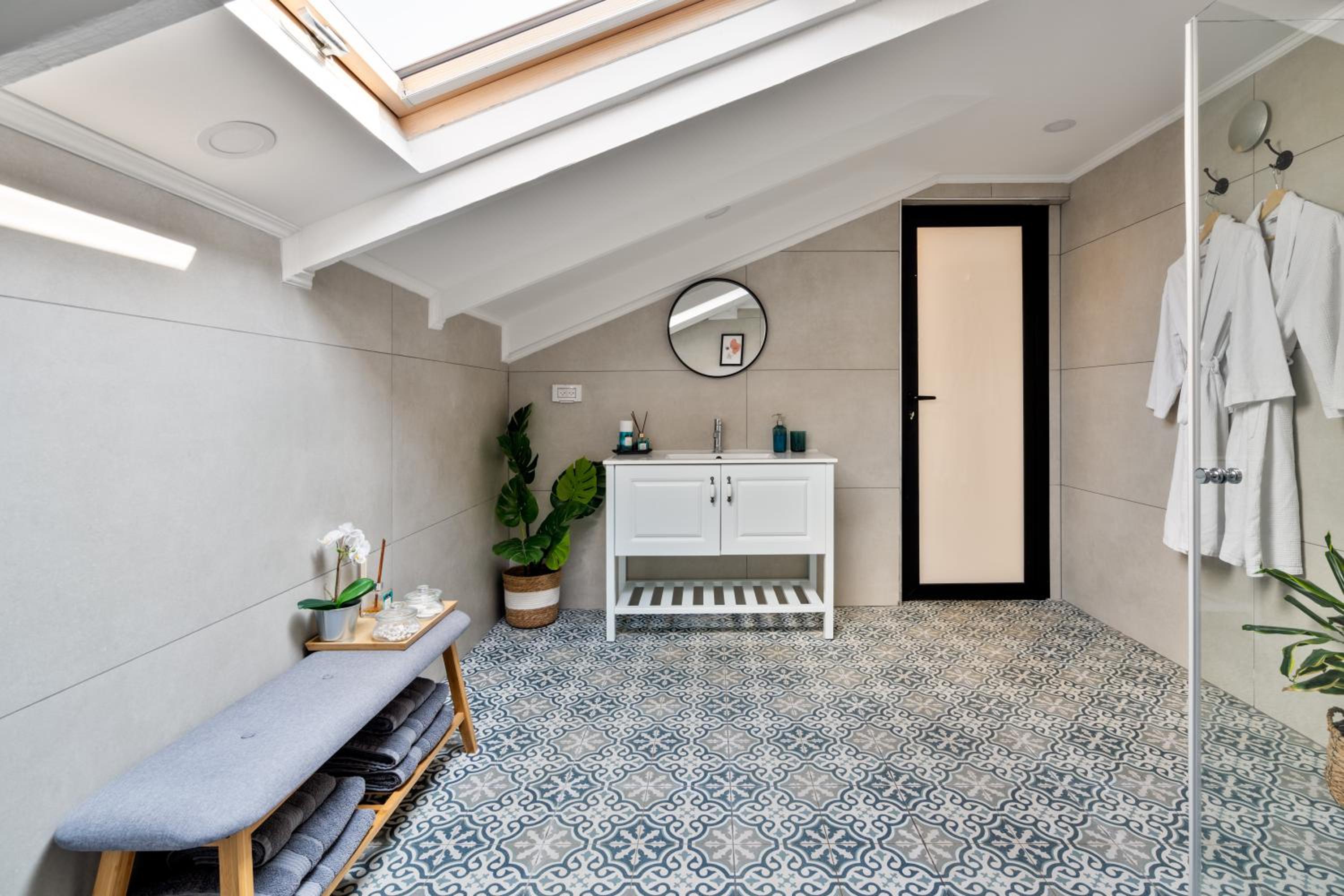 King Suite with Spa Bath photo 2