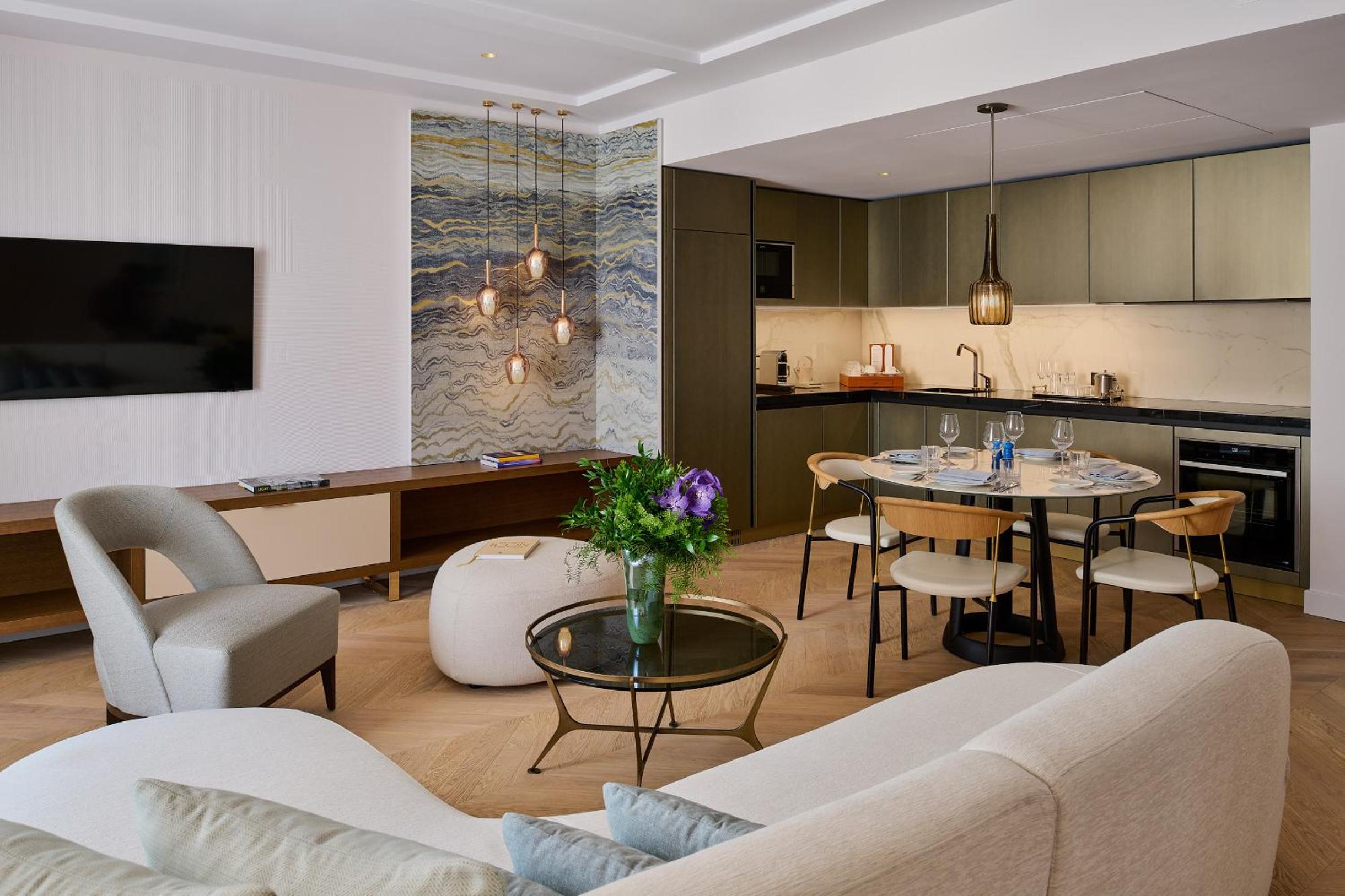 Résidence 1 Chambre – Vue sur Ville at Carlton Cannes, a Regent Hotel