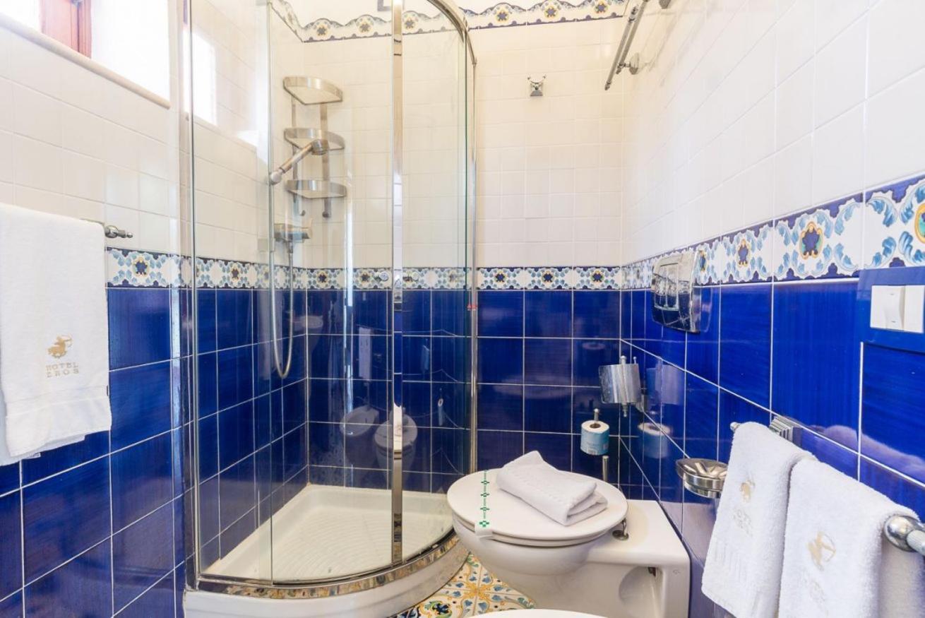 Superior Double or Twin Room - Photo 6