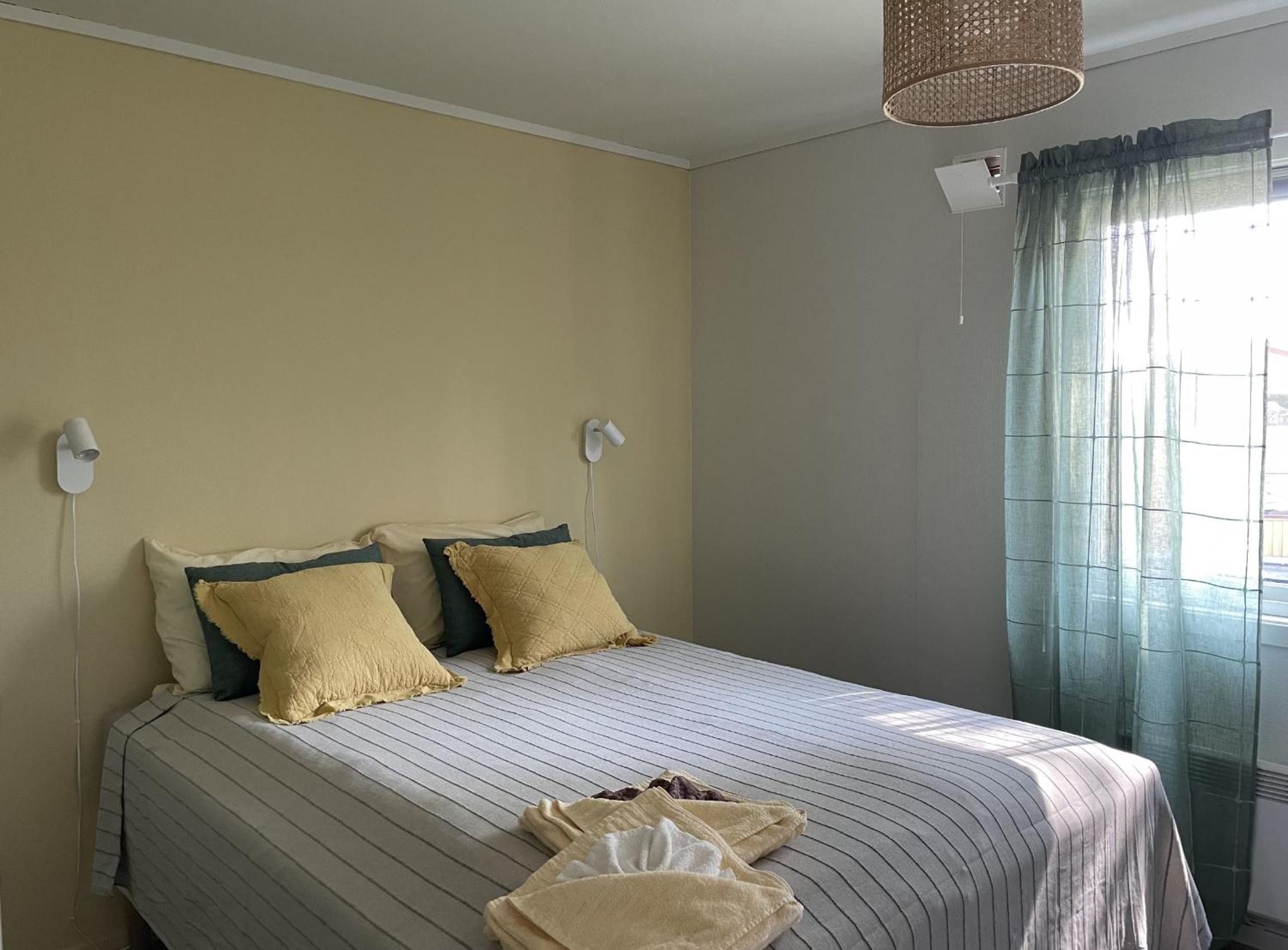 Double Room with Shared Bathroom photo 3