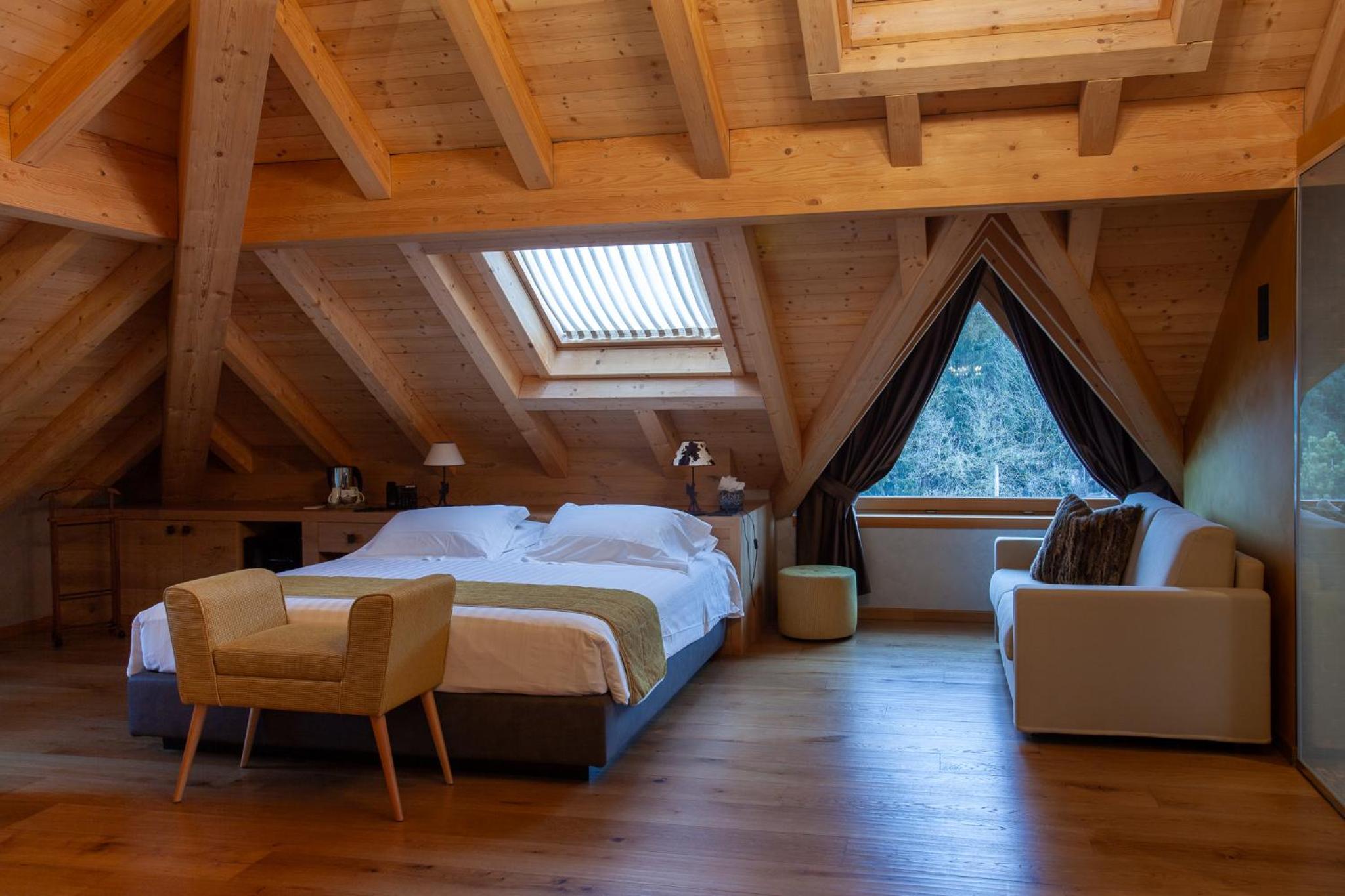 Suite - Photo 3