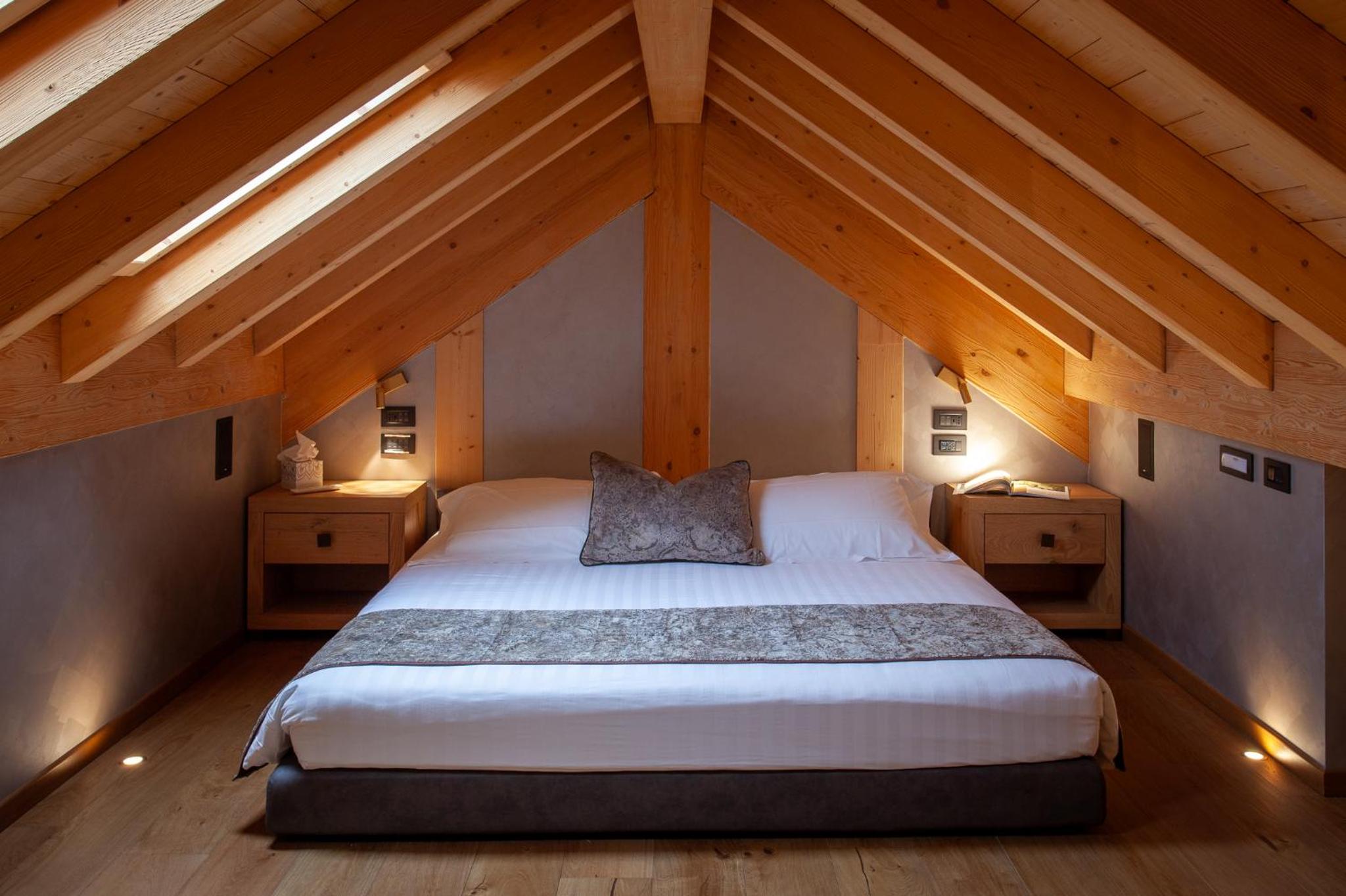 Suite - Photo 11