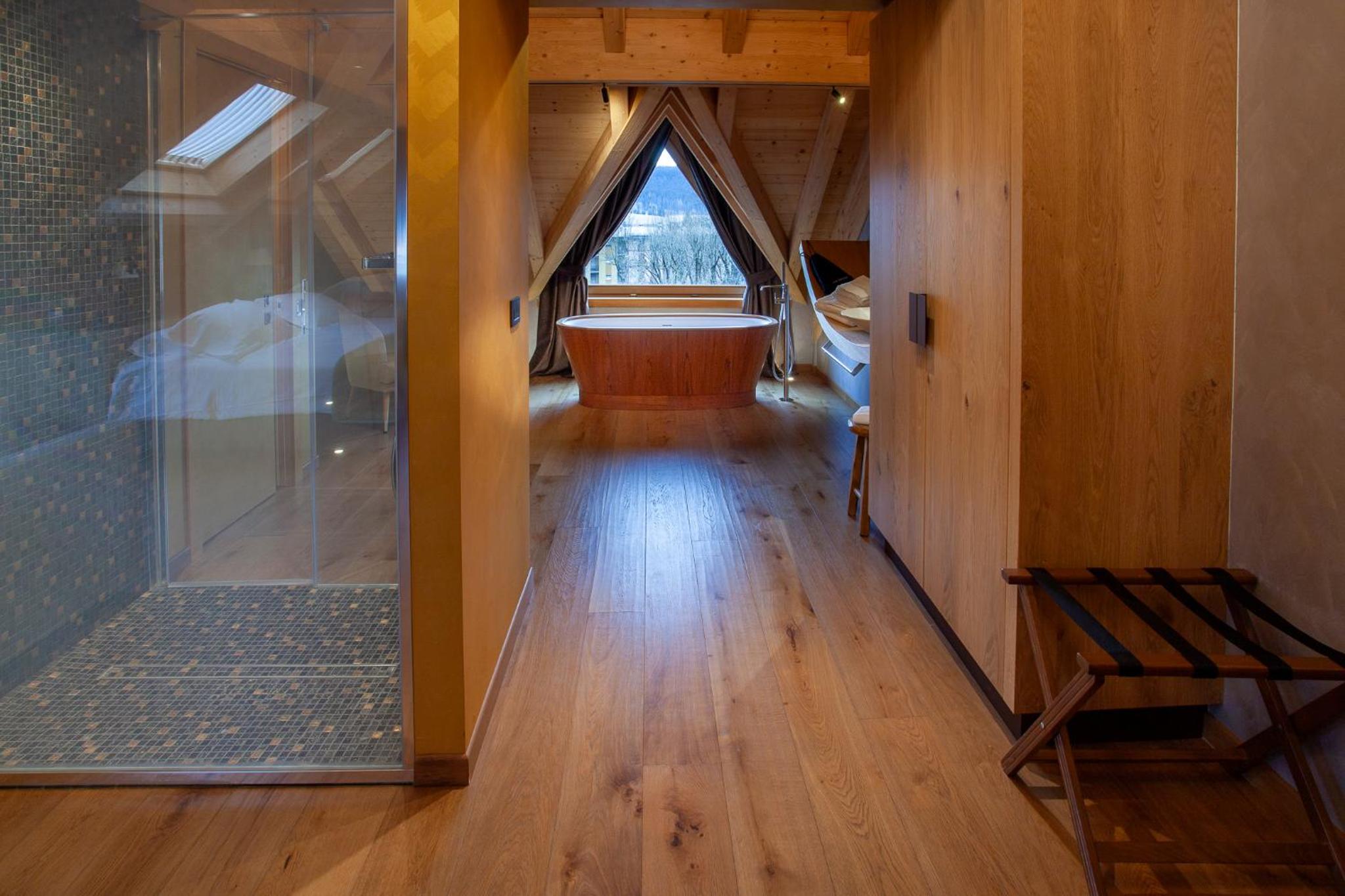 Suite - Photo 7