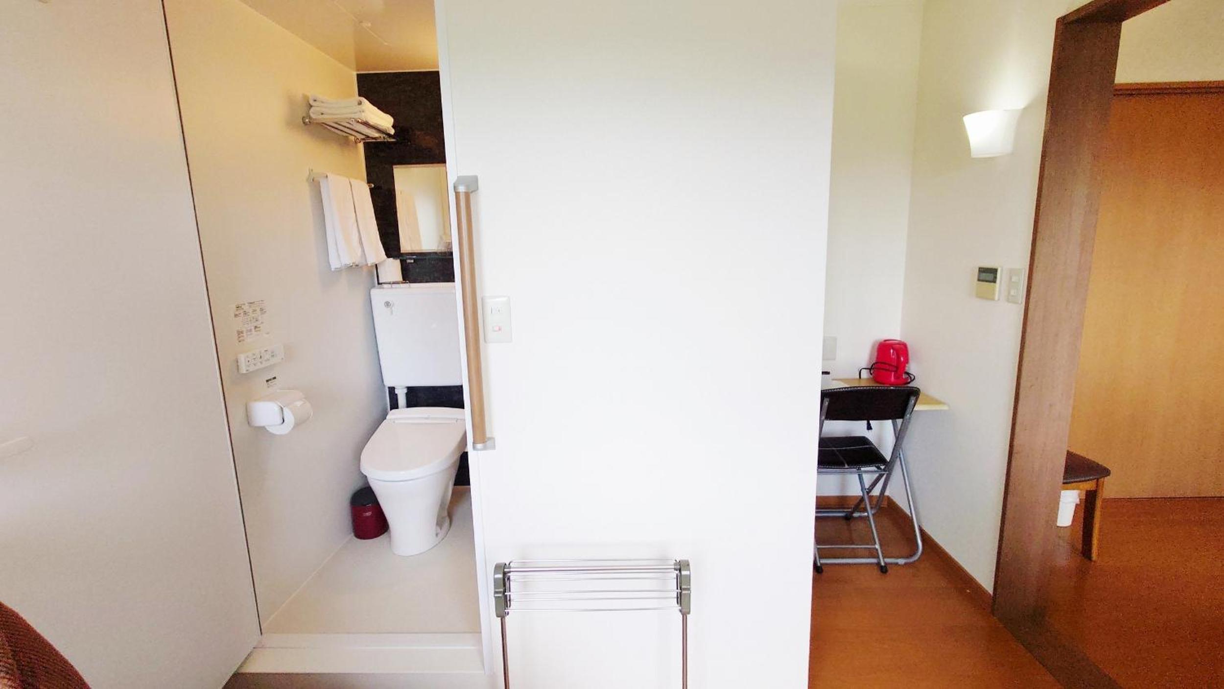 Twin Room - Photo 4