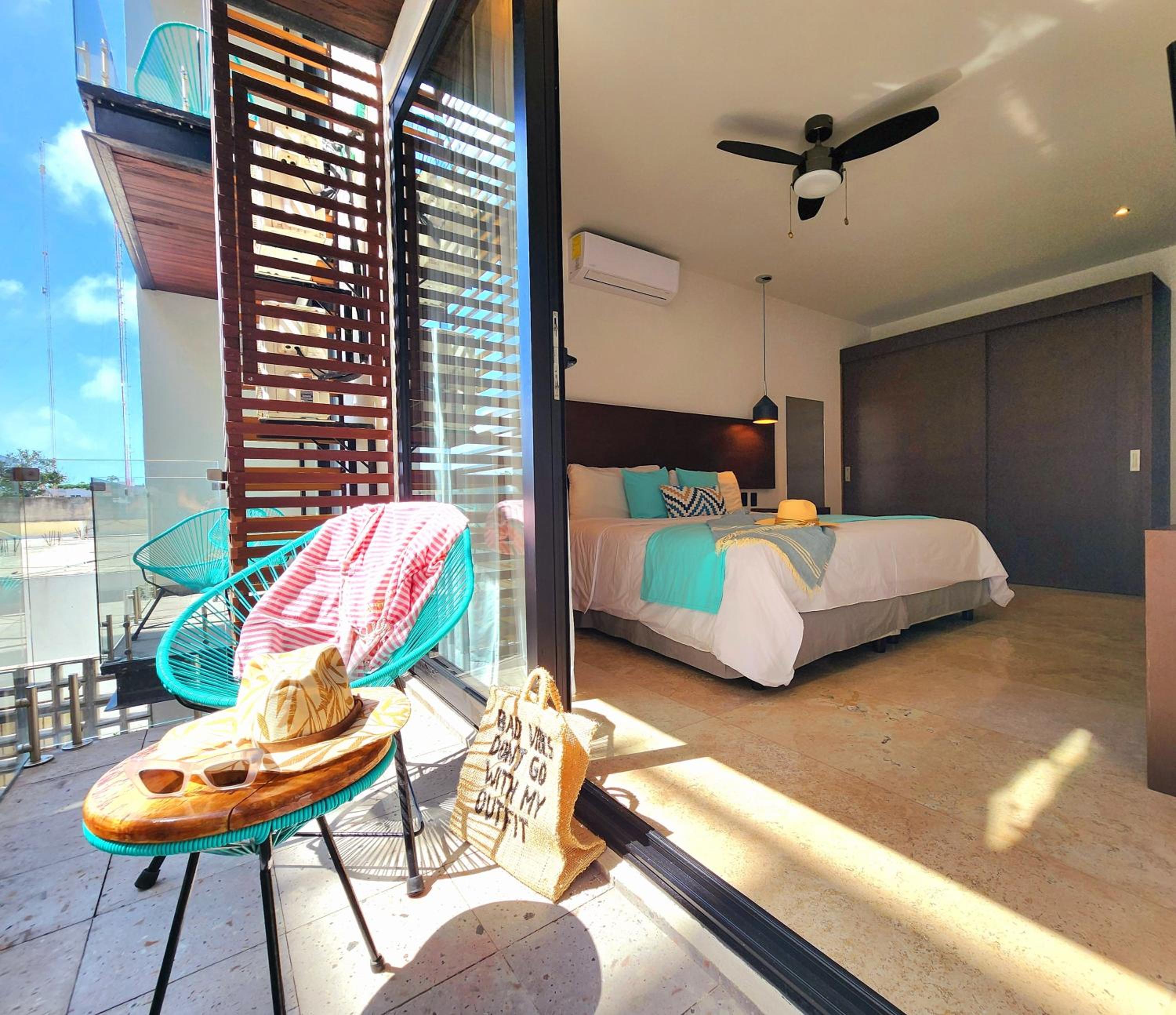 Deluxe Suite - Photo 1
