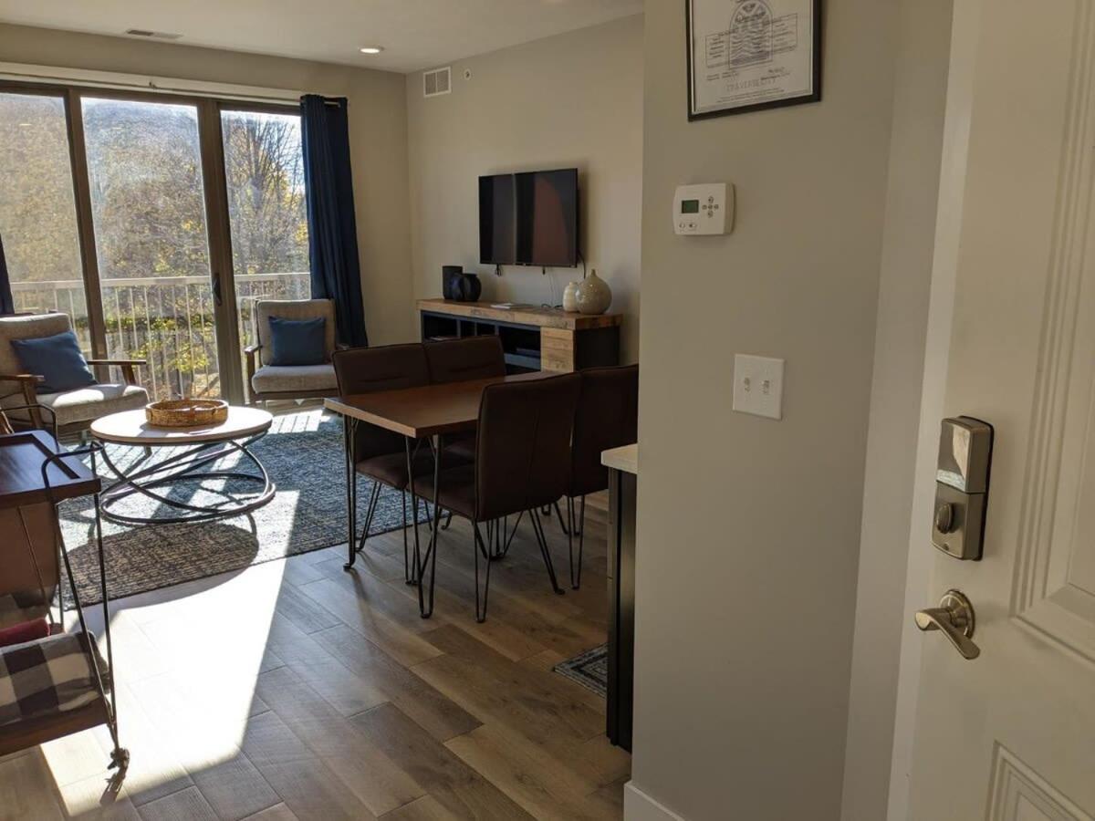 Apartment photo 2