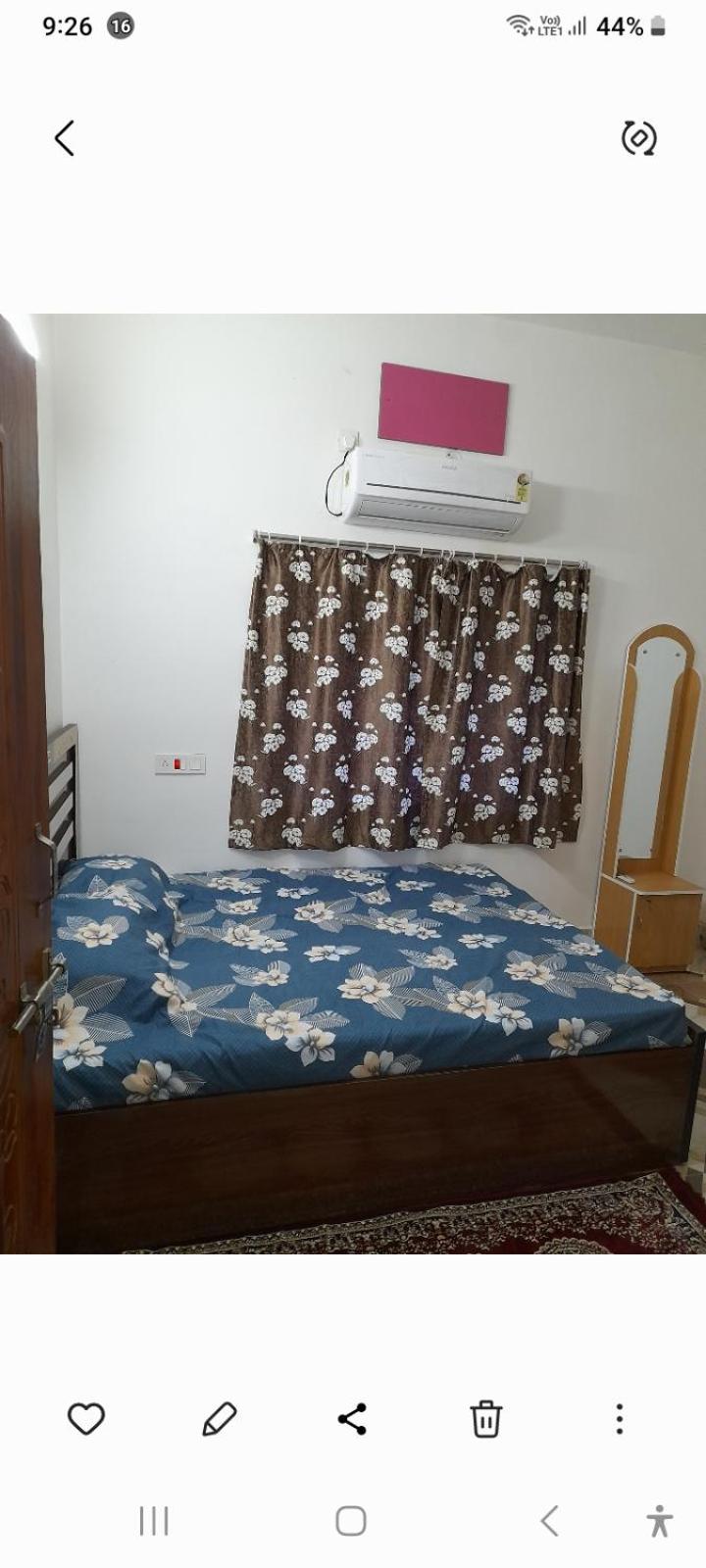 Two-Bedroom House photo 2