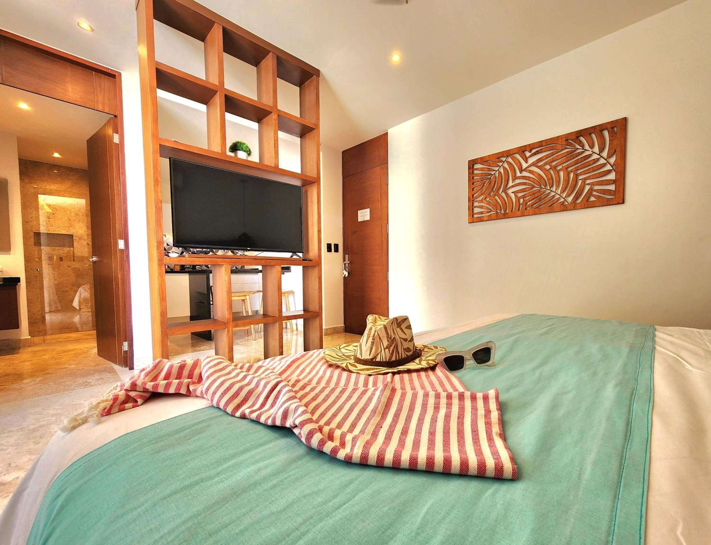 Superior Suite - Photo 2